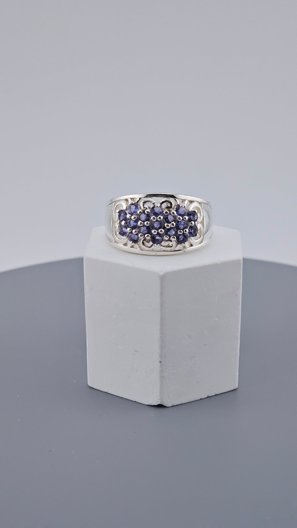 Vintage 925 Sterling Silver Tanzanite Ring - Size R 1/2  - 5.86g Bold Band