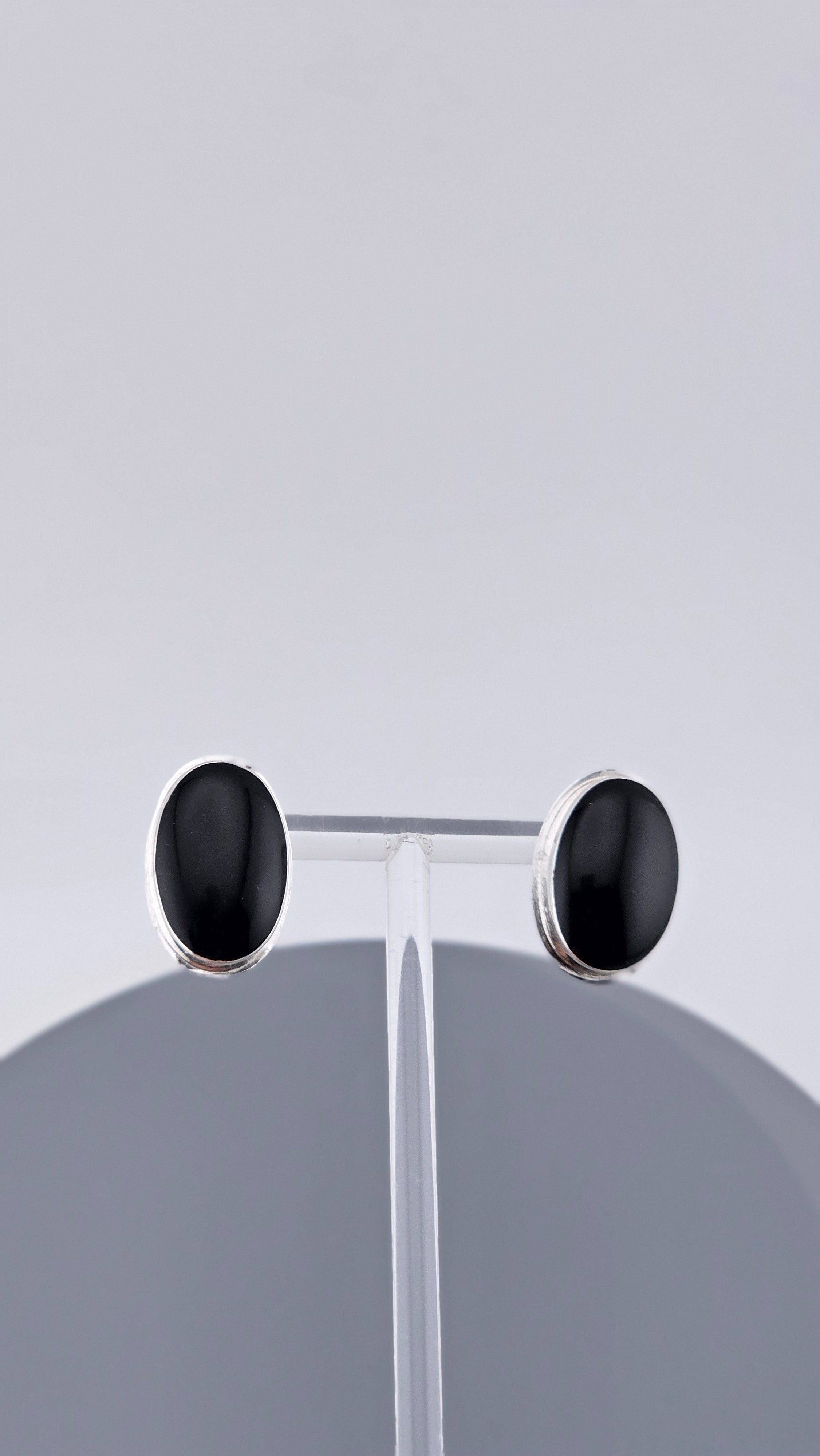 Large Sterling Silver & Black  Onyx Oval Cabochon Stud Earrings (8.46g)