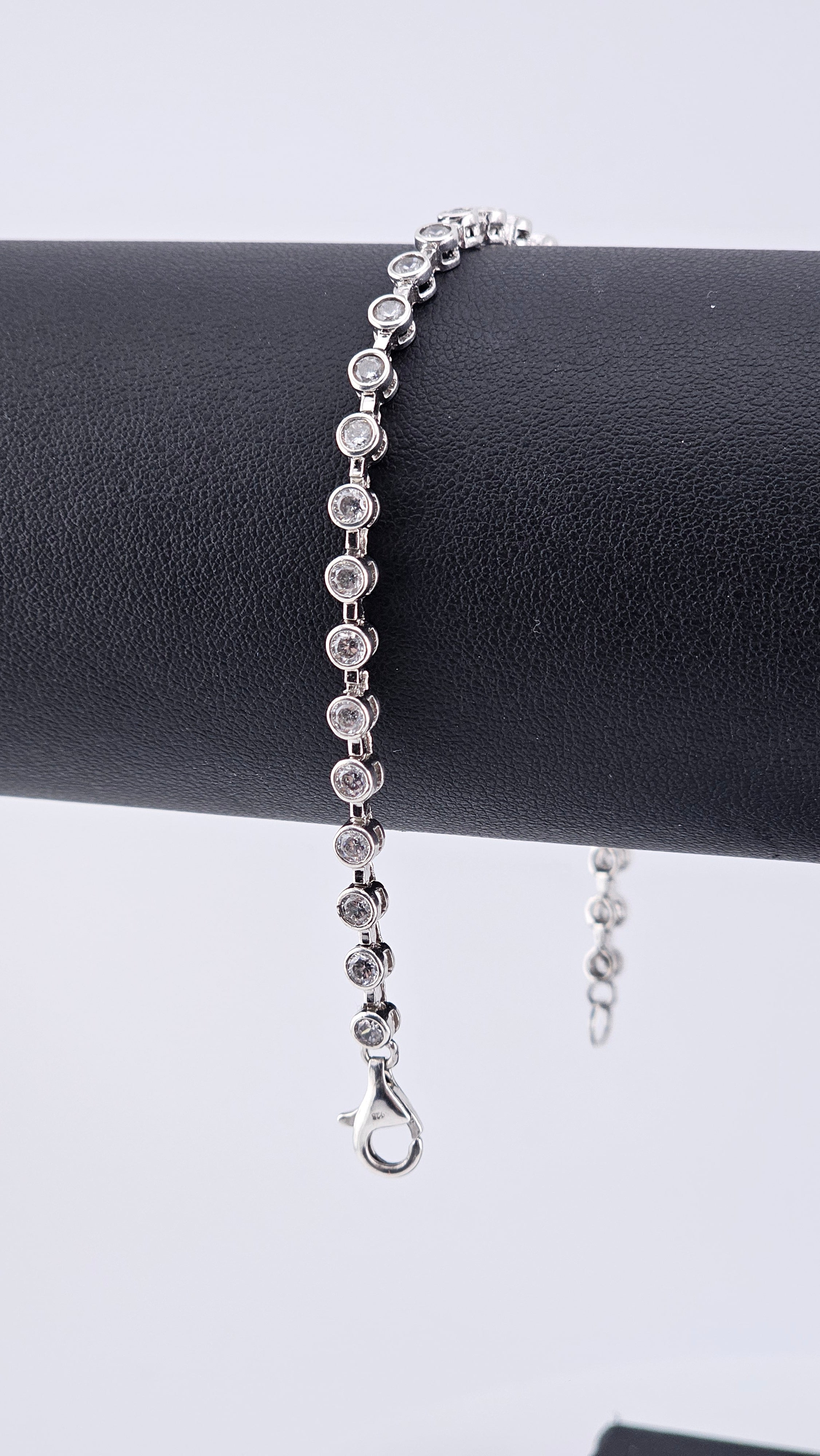 925 Sterling Silver Bezel-Set Cubic Zirconia Bracelet | 19cm | 7.75g