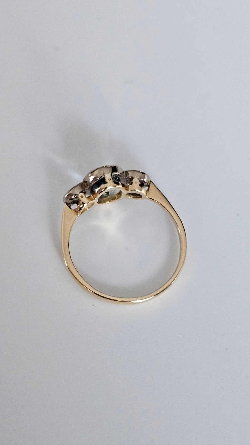 Pre-Loved 18K Yellow Gold Natural Aquamarine (1.25ct) & Diamond Trilogy Ring - Size UK N (2.65g) - WGI Certified