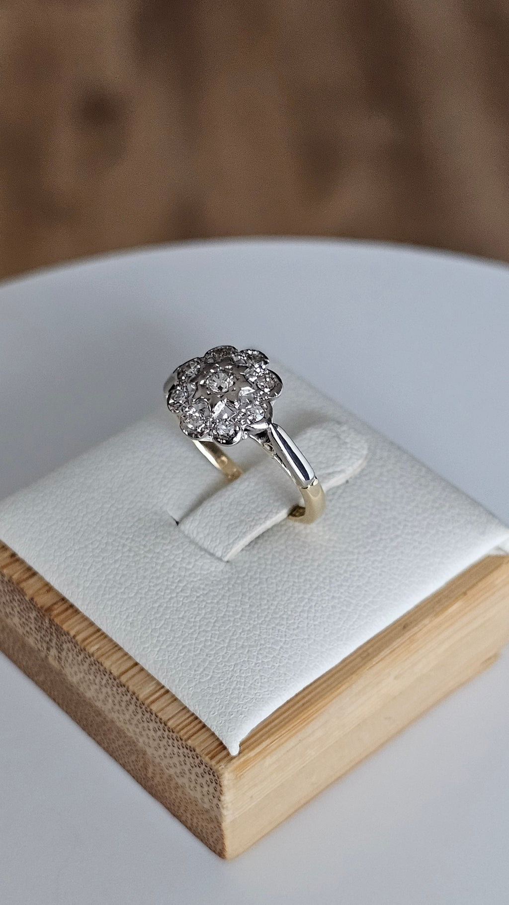 18ct Gold Natural Diamond Floral Cluster Ring – Size I 1/2 (US 4.5)