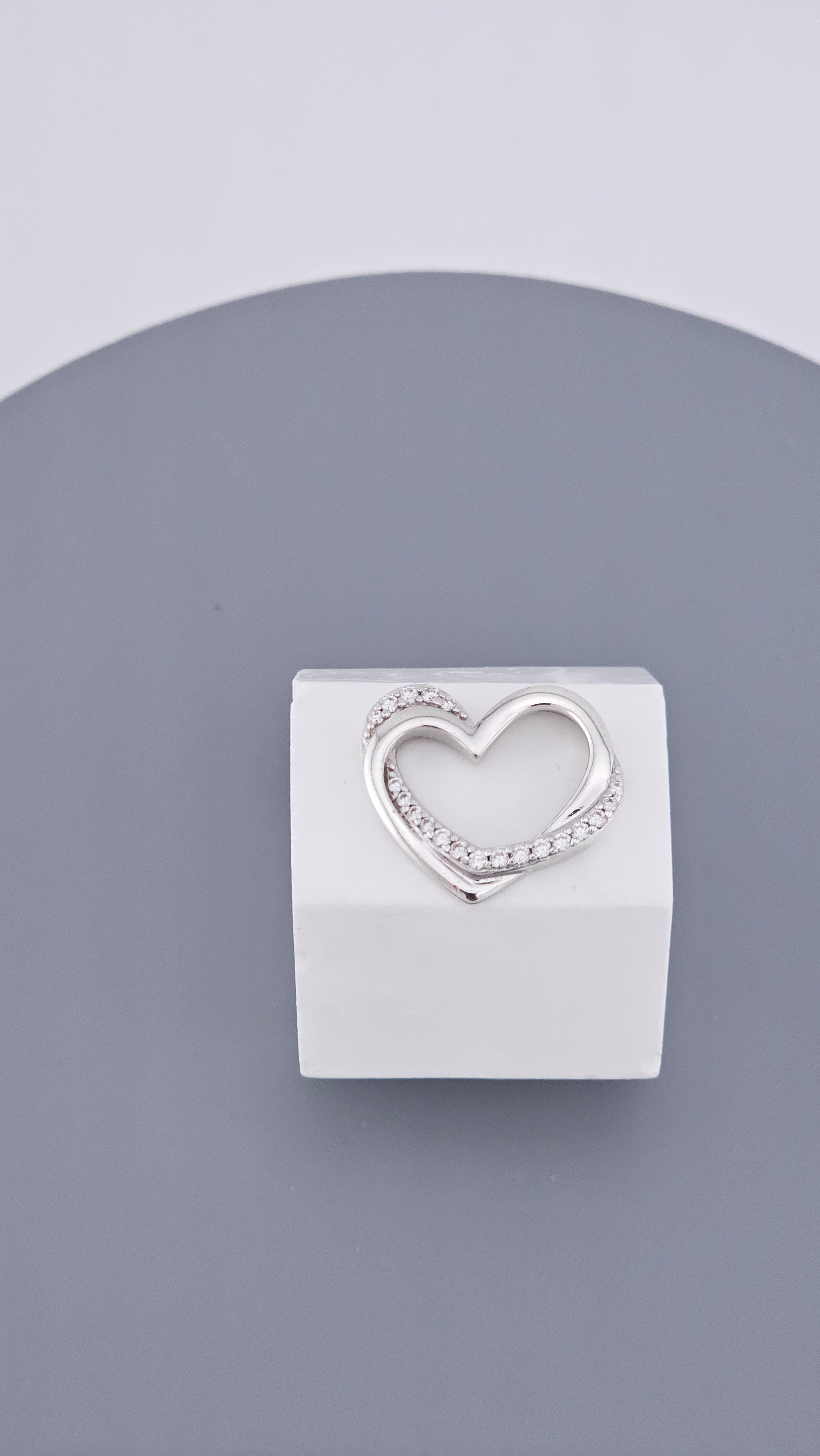 925 Sterling Silver Cubic Zirconia Open Heart Pendant (2.5g)