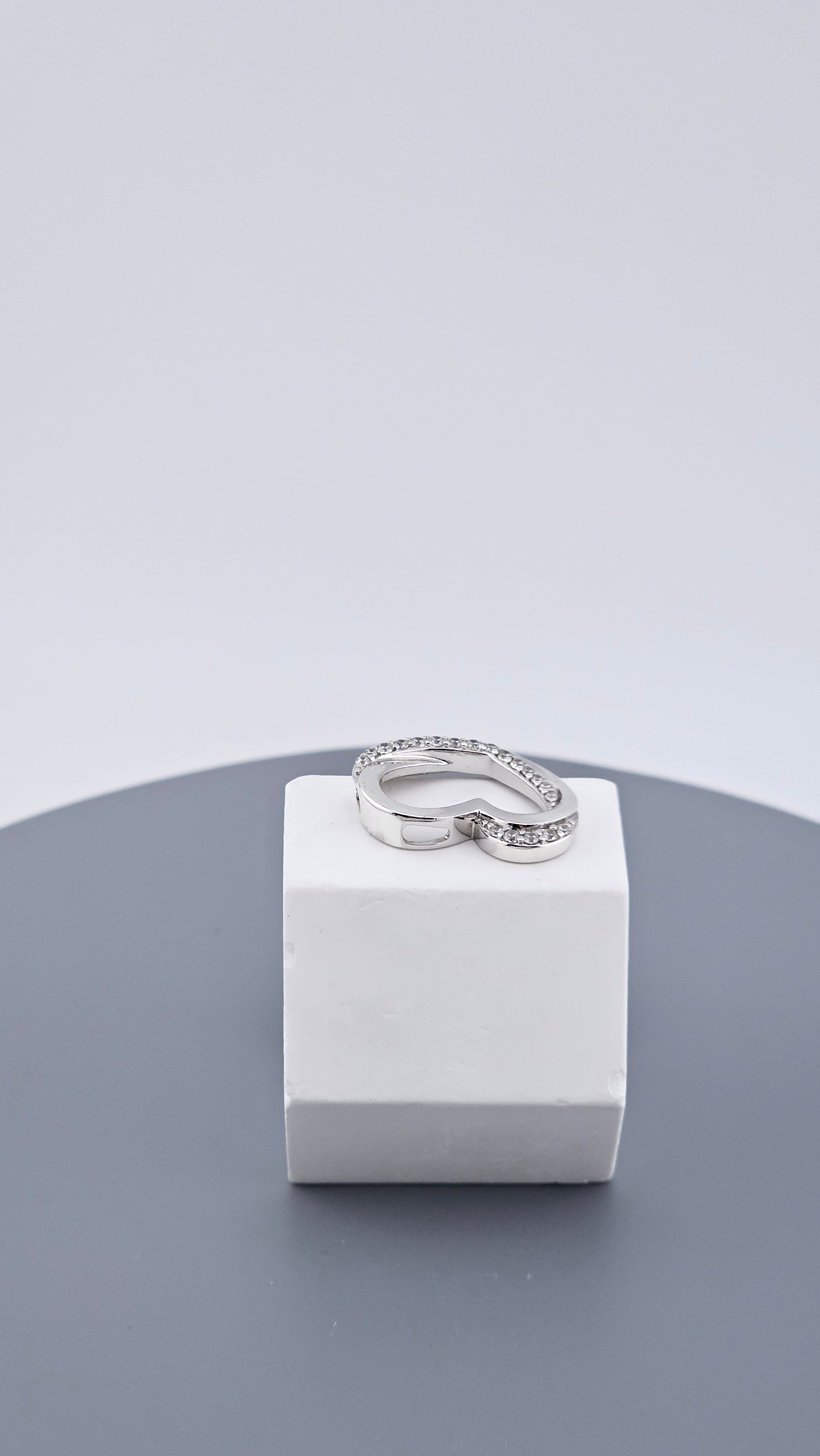 925 Sterling Silver Cubic Zirconia Open Heart Pendant (2.5g)