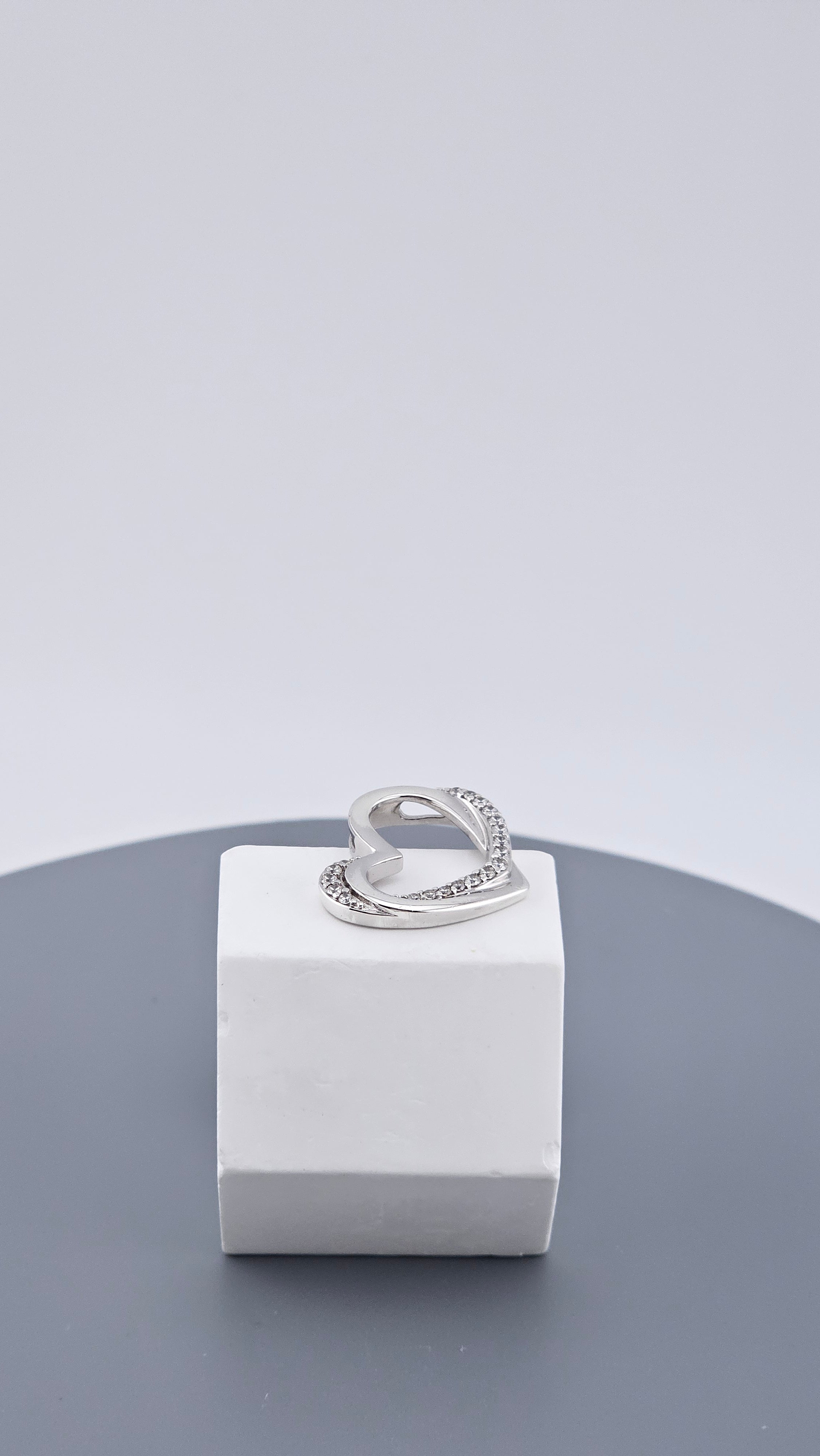 925 Sterling Silver Cubic Zirconia Open Heart Pendant (2.5g)