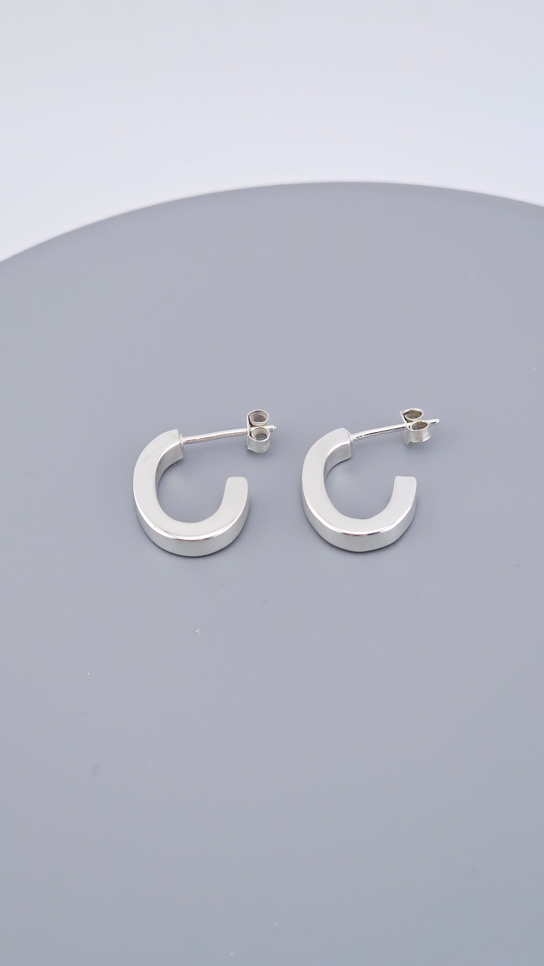 Modern 925 Sterling Silver Tube Open C-Hoop Earrings (2.8g)