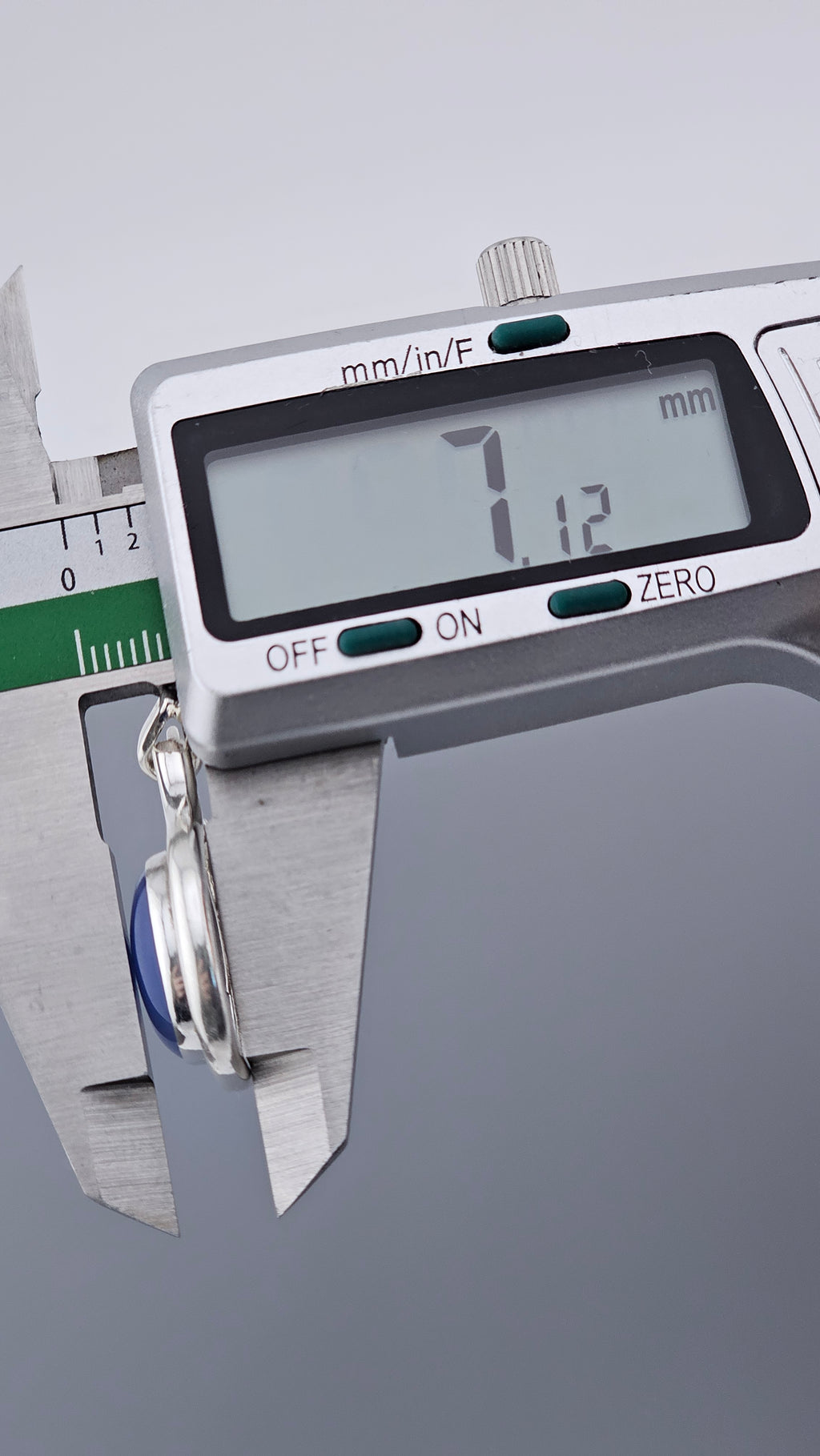 Modern 925 Sterling Silver Blue Chalcedony Cabochon Pendant (4.71g)