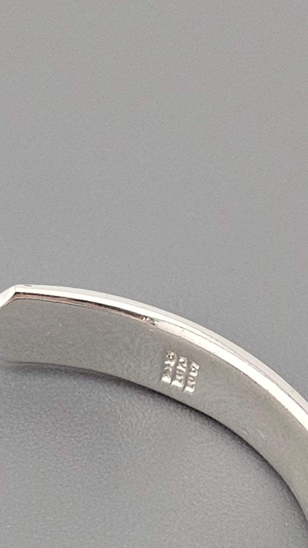 Modern 925 Sterling Silver Twisted Ribbon Open Hoop Earrings (4.7g)