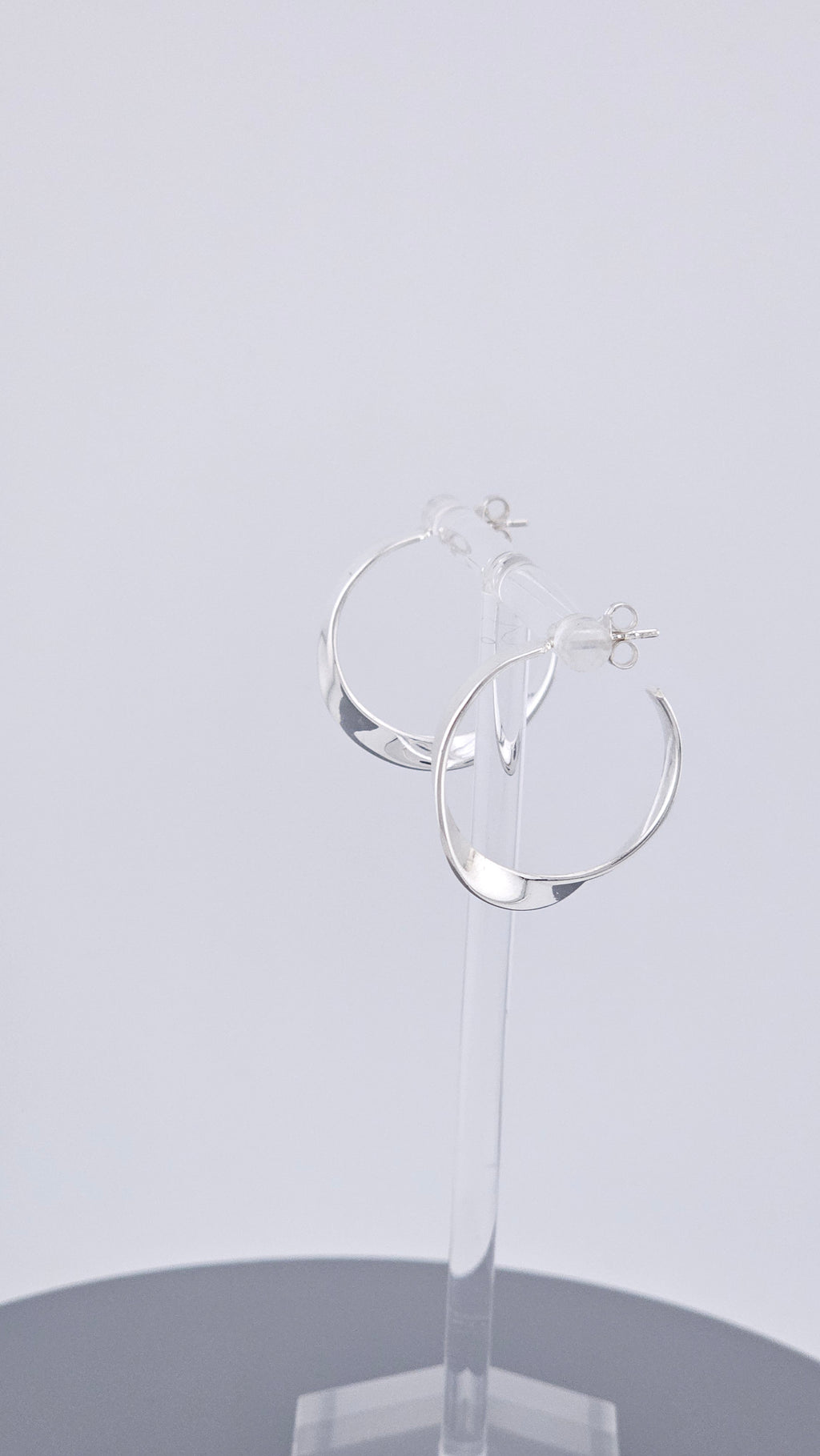 Modern 925 Sterling Silver Twisted Ribbon Open Hoop Earrings (4.7g)