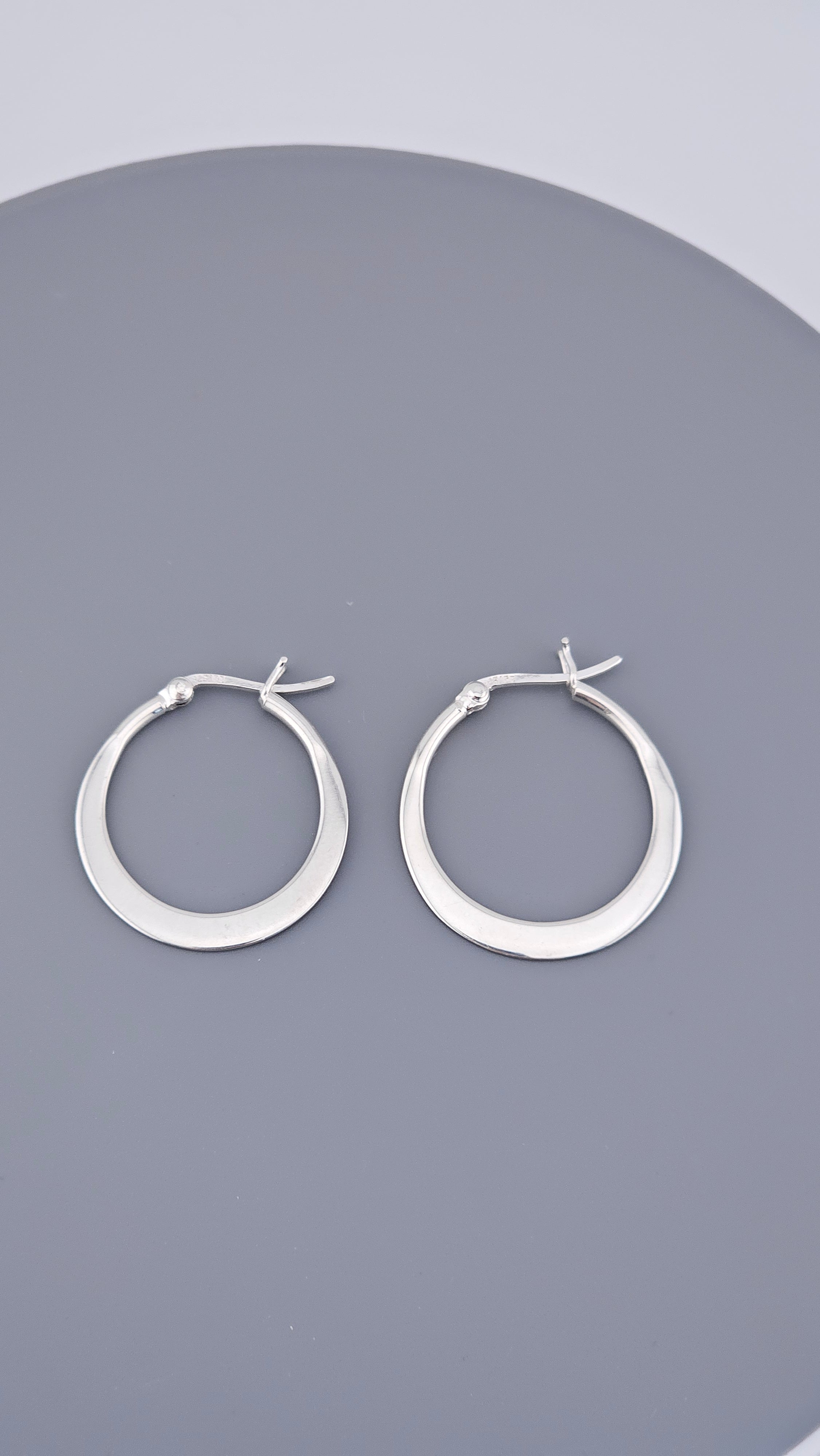 Classic 925 Sterling Silver Flat Tapered Hoop Earrings (3.6g)