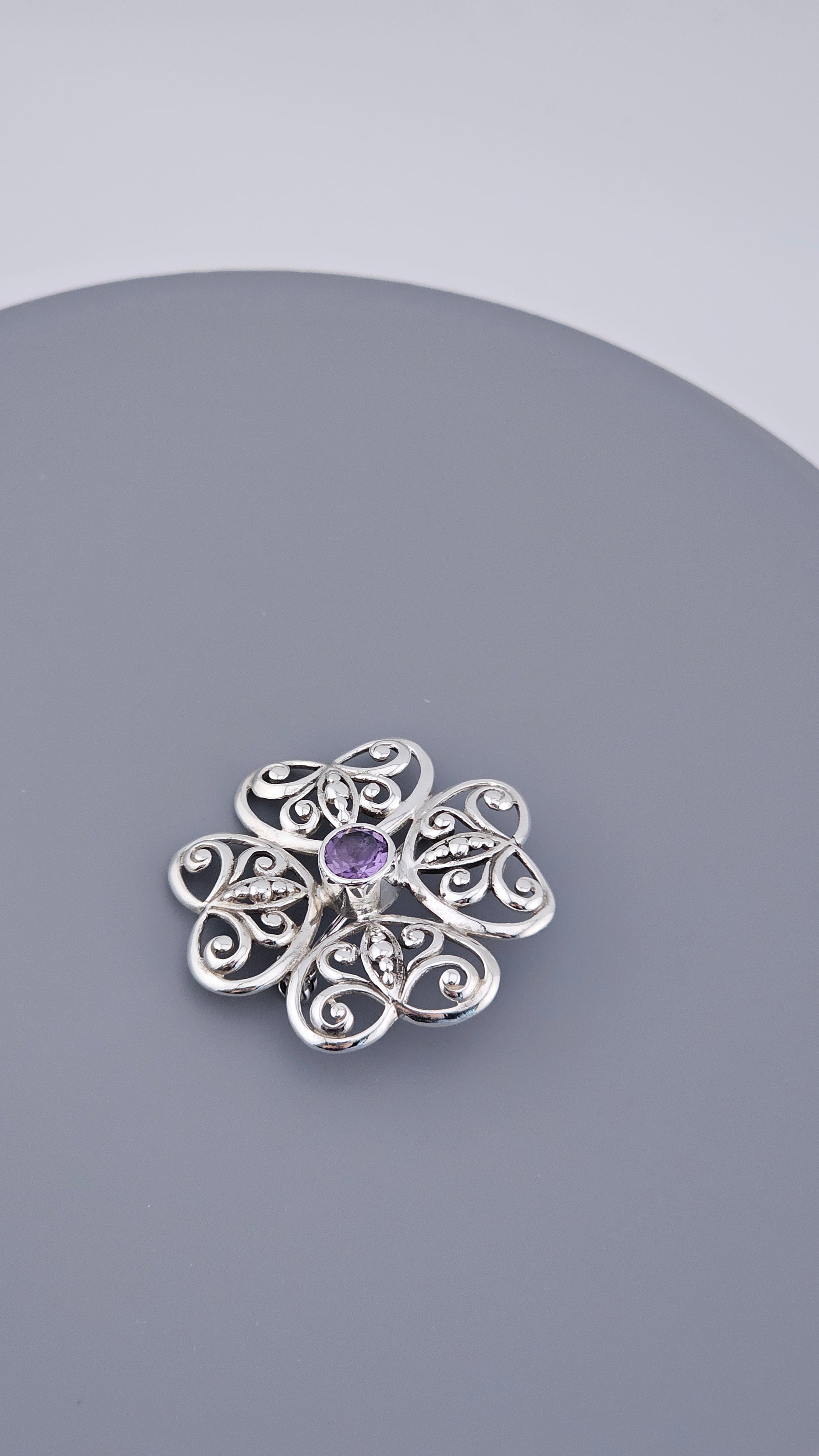 Vintage 925 Sterling Silver Amethyst Filigree Flower Brooch Pin (5.66g)