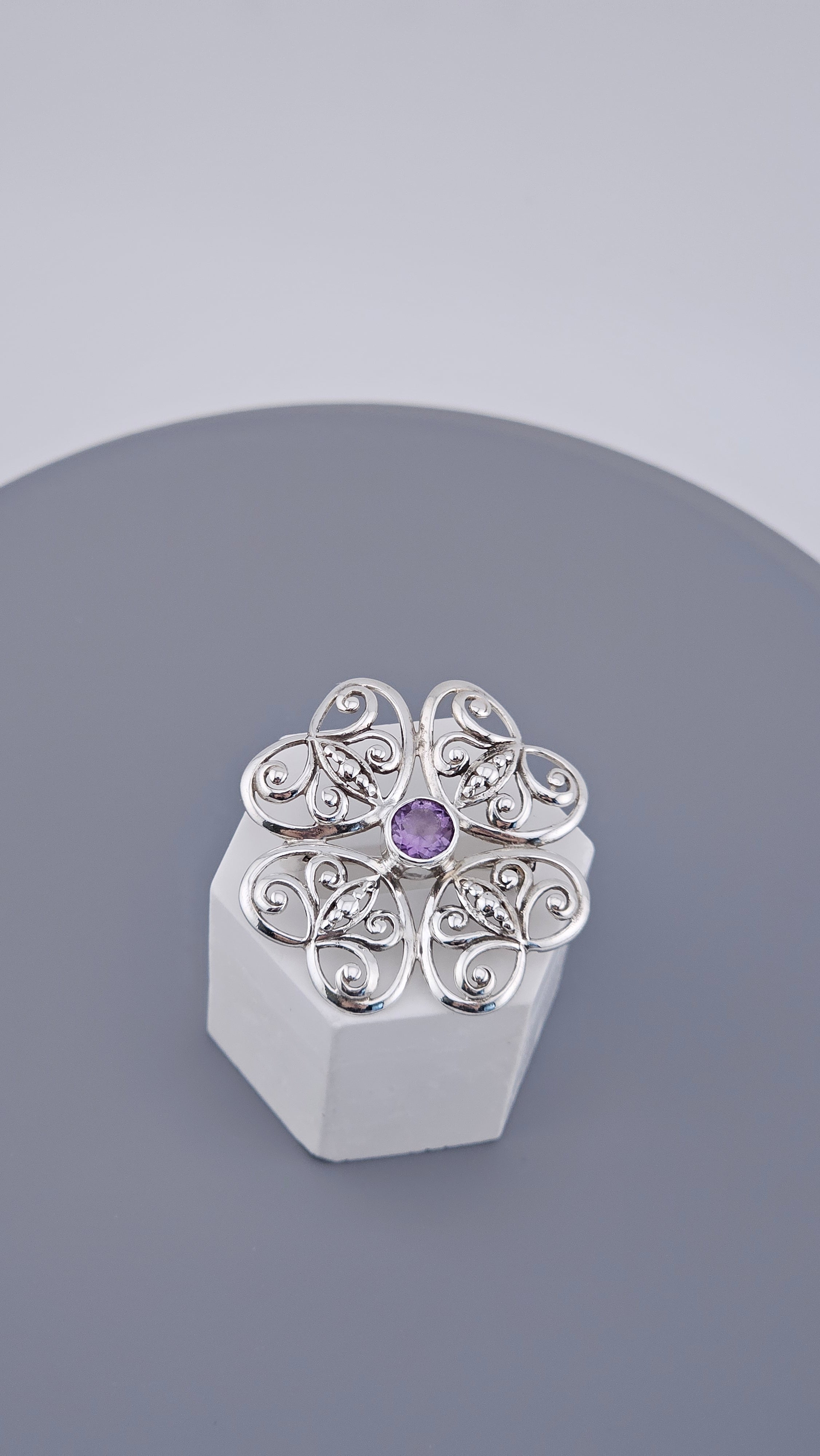 Vintage 925 Sterling Silver Amethyst Filigree Flower Brooch Pin (5.66g)