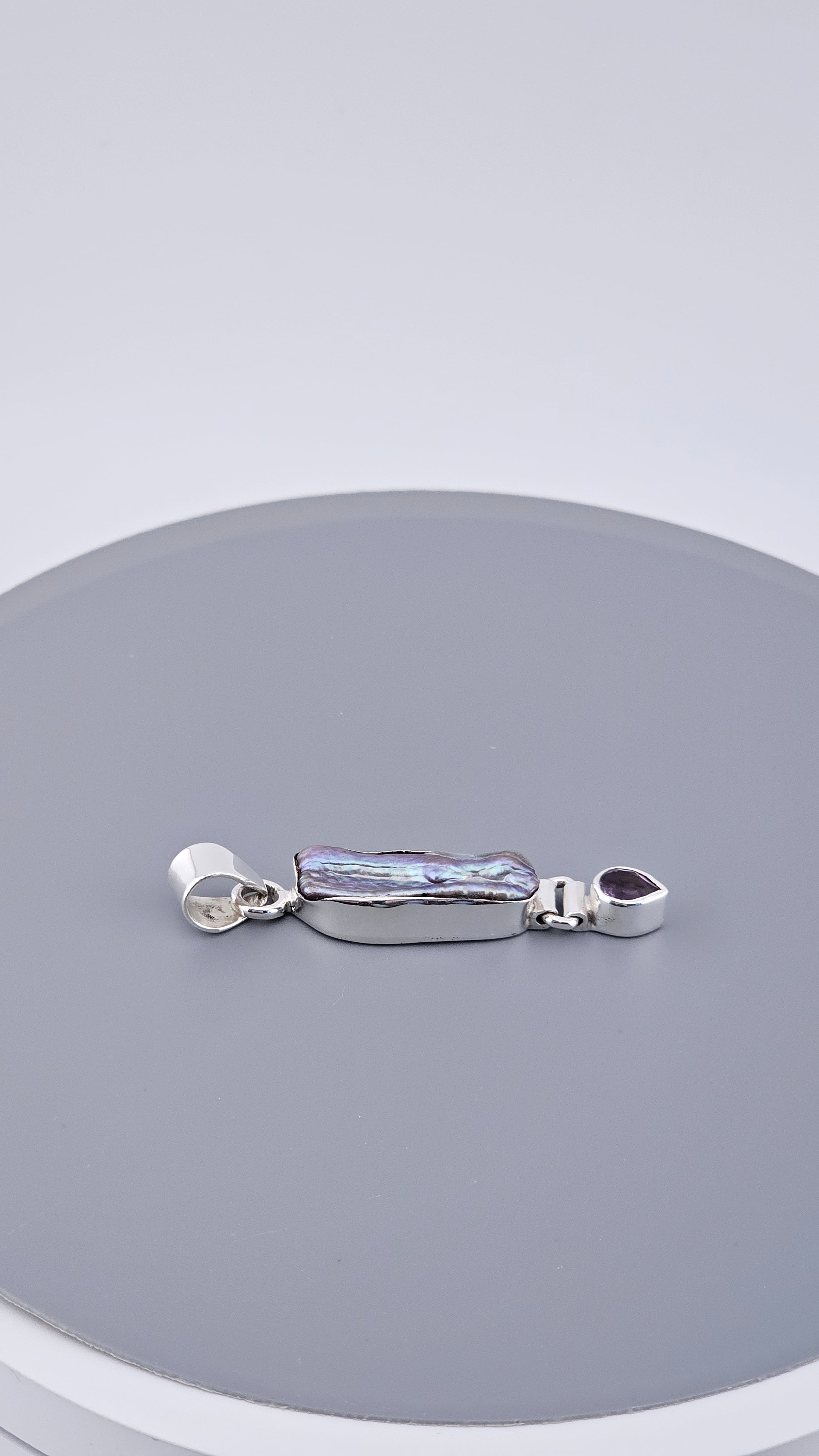 Vintage 925 Sterling Silver Biwa Pearl & Amethyst Articulated Pendant (6.4g)