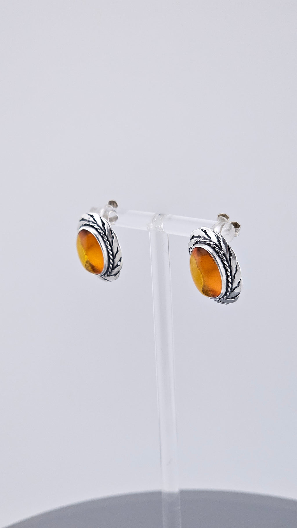 Vintage 925 Sterling Silver & Honey Amber Oval Stud Earrings – Large Rope Edge Design (5.3g)