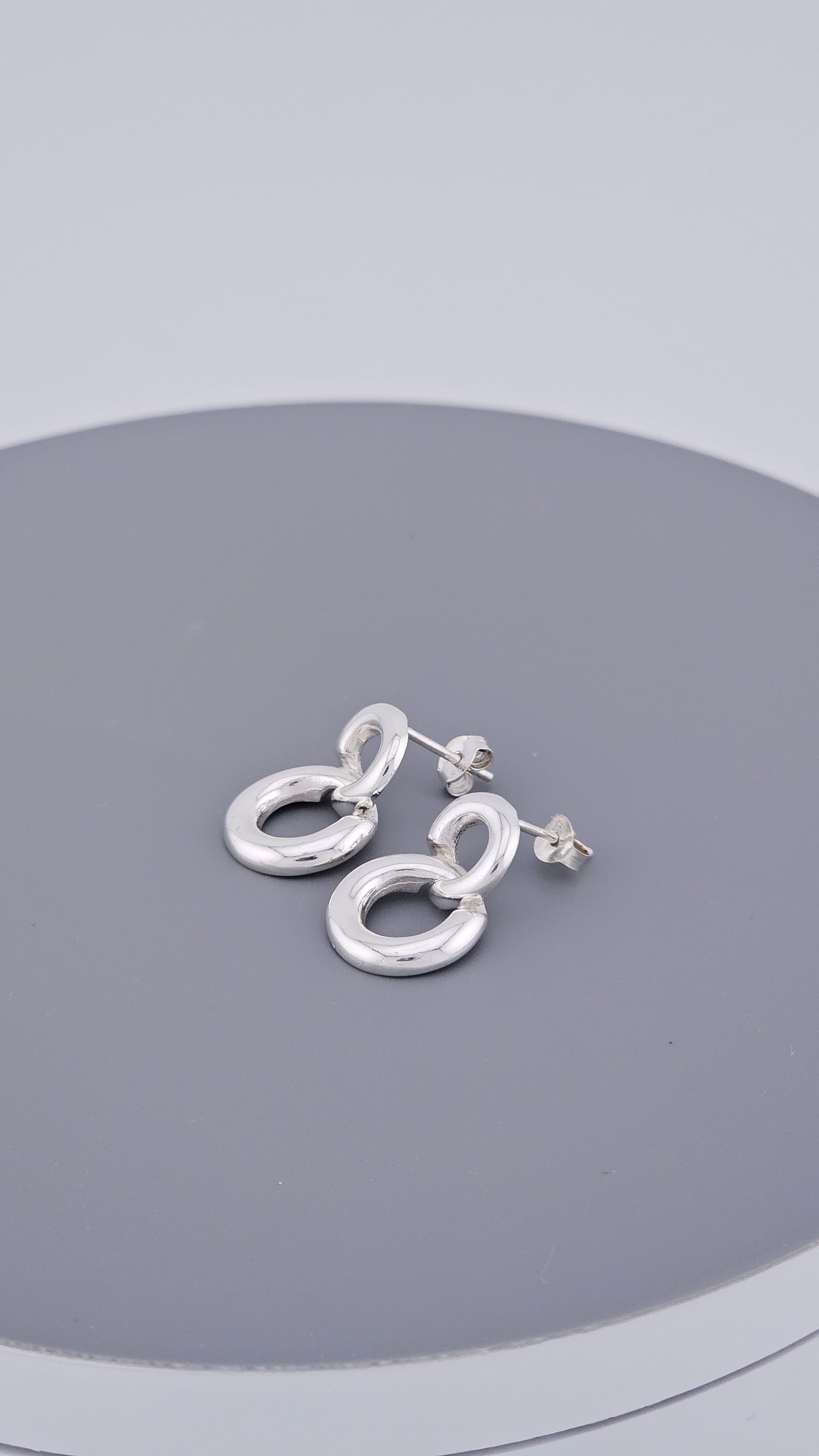 925 Sterling Silver Interlocking Circle Knot Earrings – 20mm Double Link Drop Studs (4.4g)