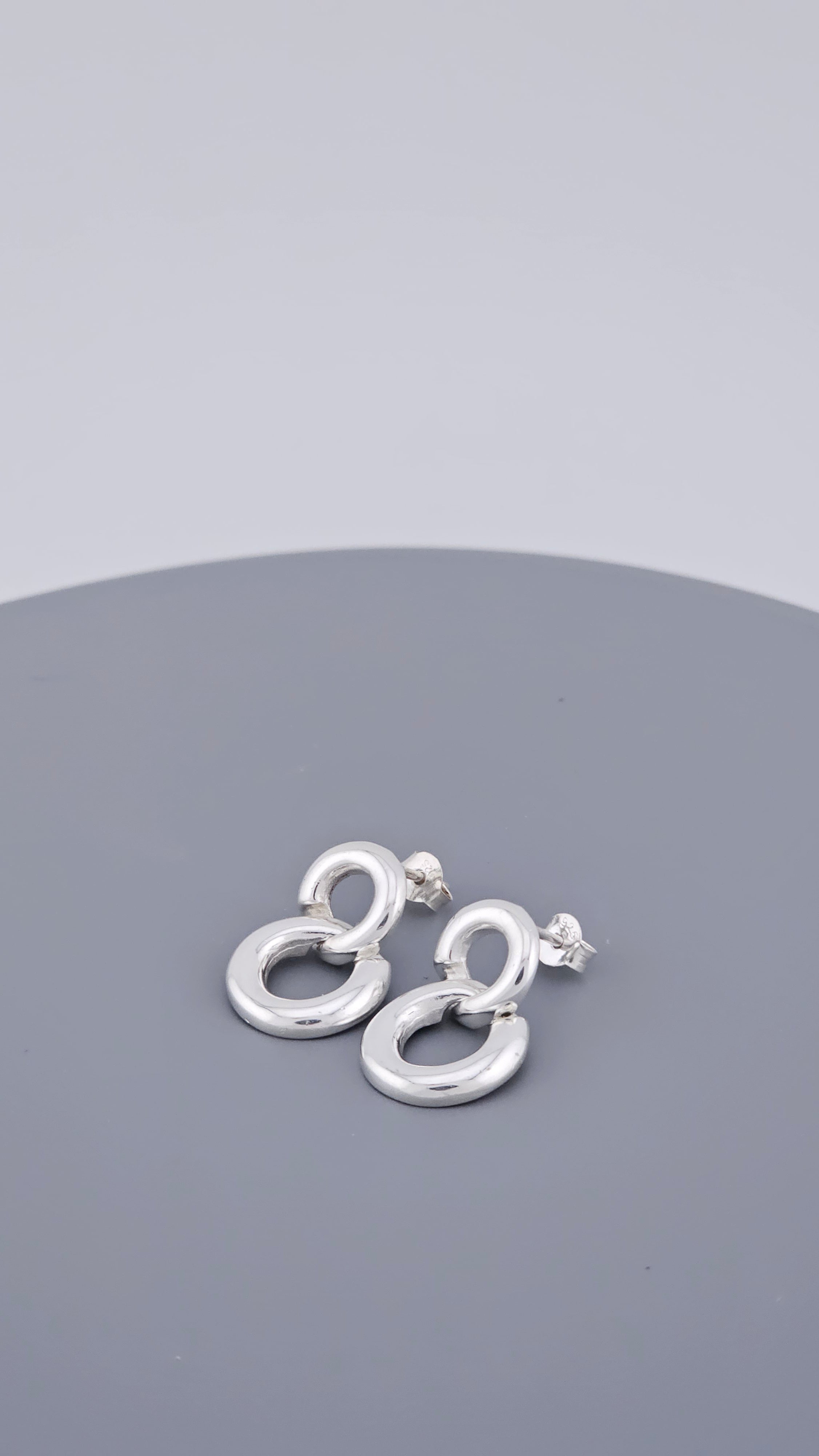 925 Sterling Silver Interlocking Circle Knot Earrings – 20mm Double Link Drop Studs (4.4g)