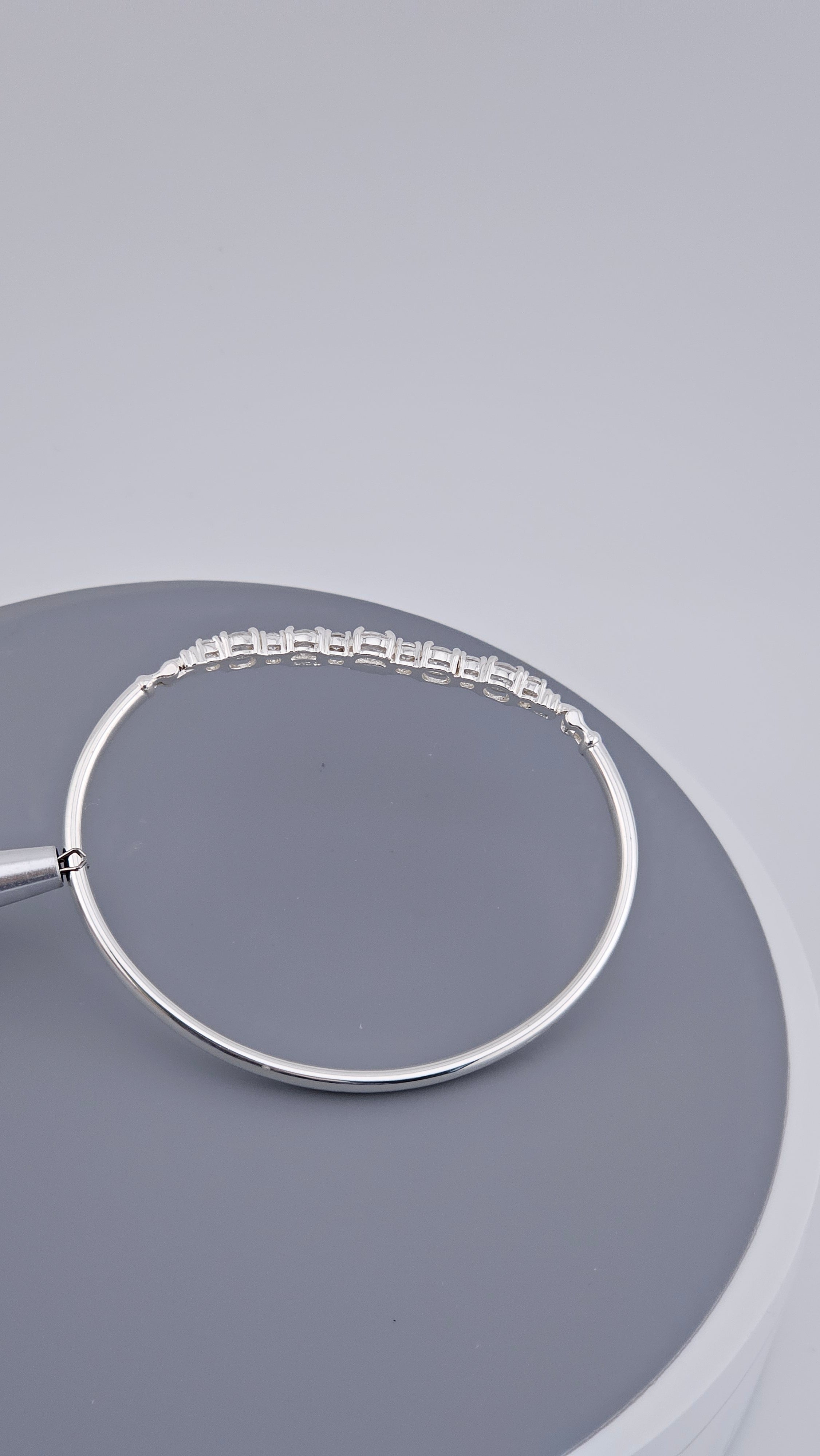 925 Sterling Silver Hinged Bangle – Cubic Zirconia Line Bracelet (9.5g), 17.5 cm