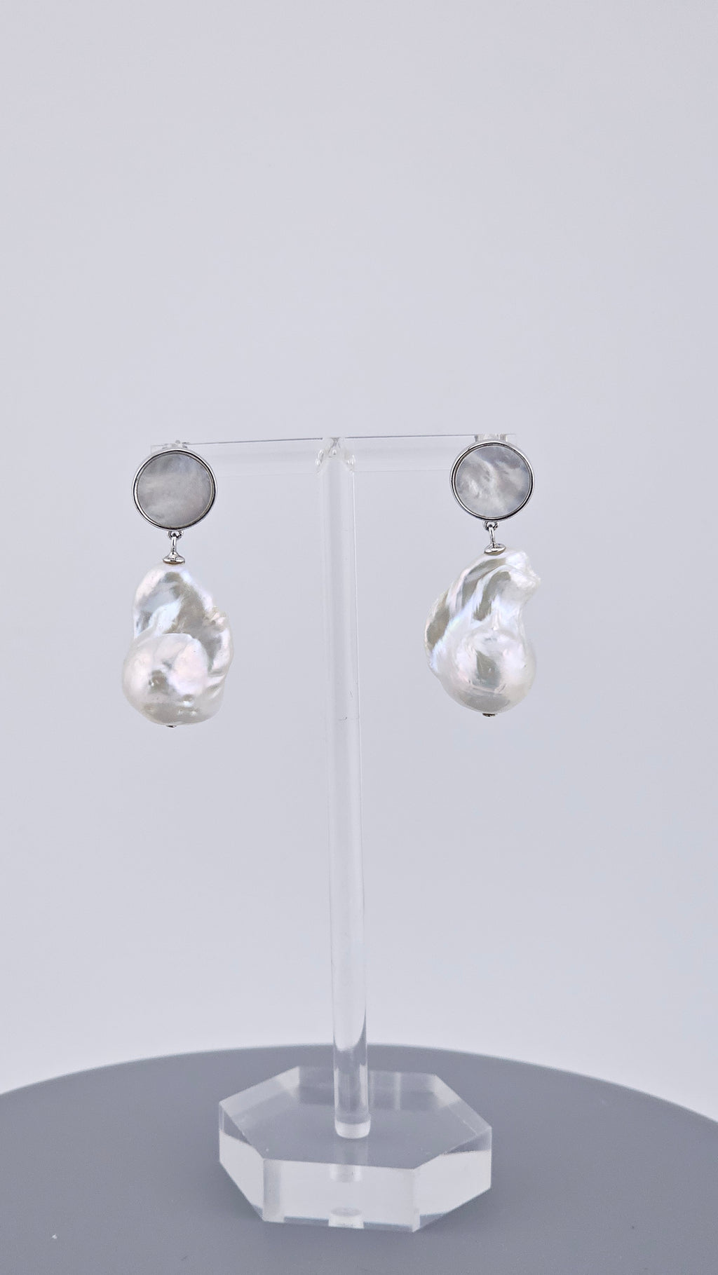 925 Sterling Silver Baroque Pearl & Mother of Pearl Drop Earrings – 36mm (11.5g)