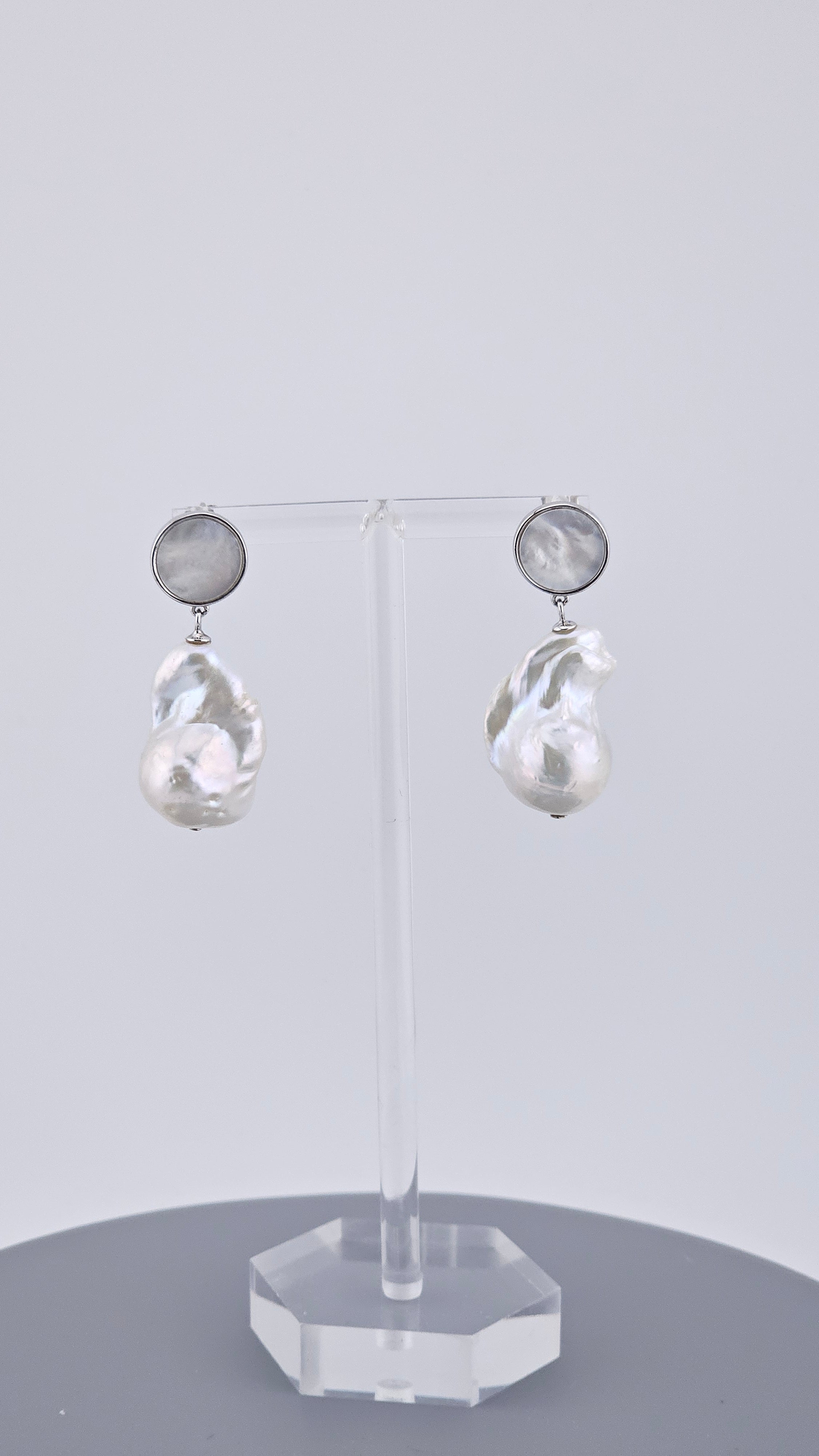 925 Sterling Silver Baroque Pearl & Mother of Pearl Drop Earrings – 36mm (11.5g)