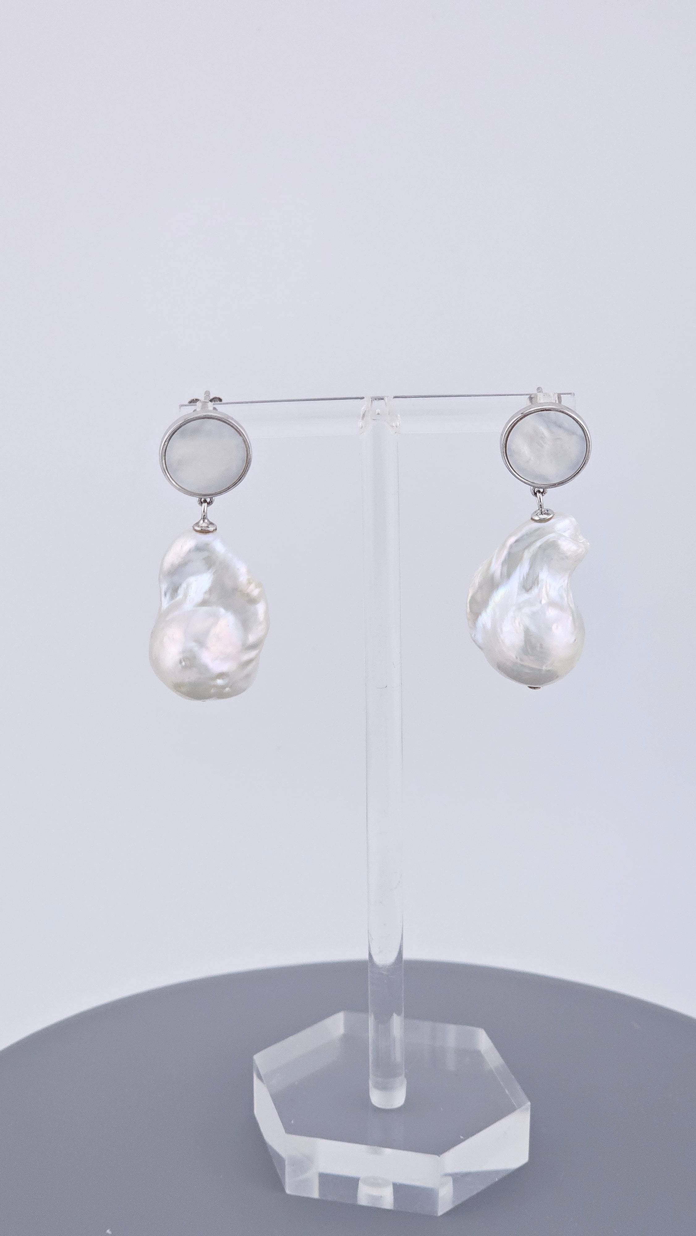 925 Sterling Silver Baroque Pearl & Mother of Pearl Drop Earrings – 36mm (11.5g)