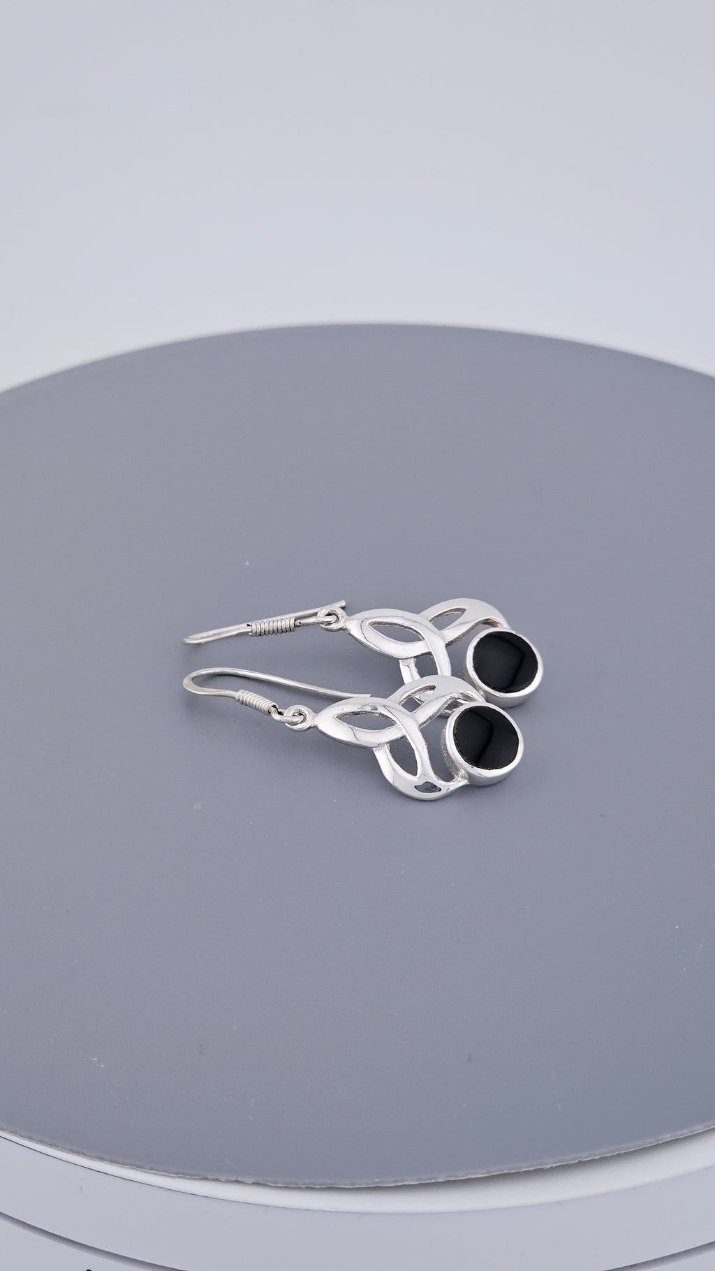 925 Sterling Silver Black Onyx Celtic Triquetra Drop Earrings – 30mm (3.77g)