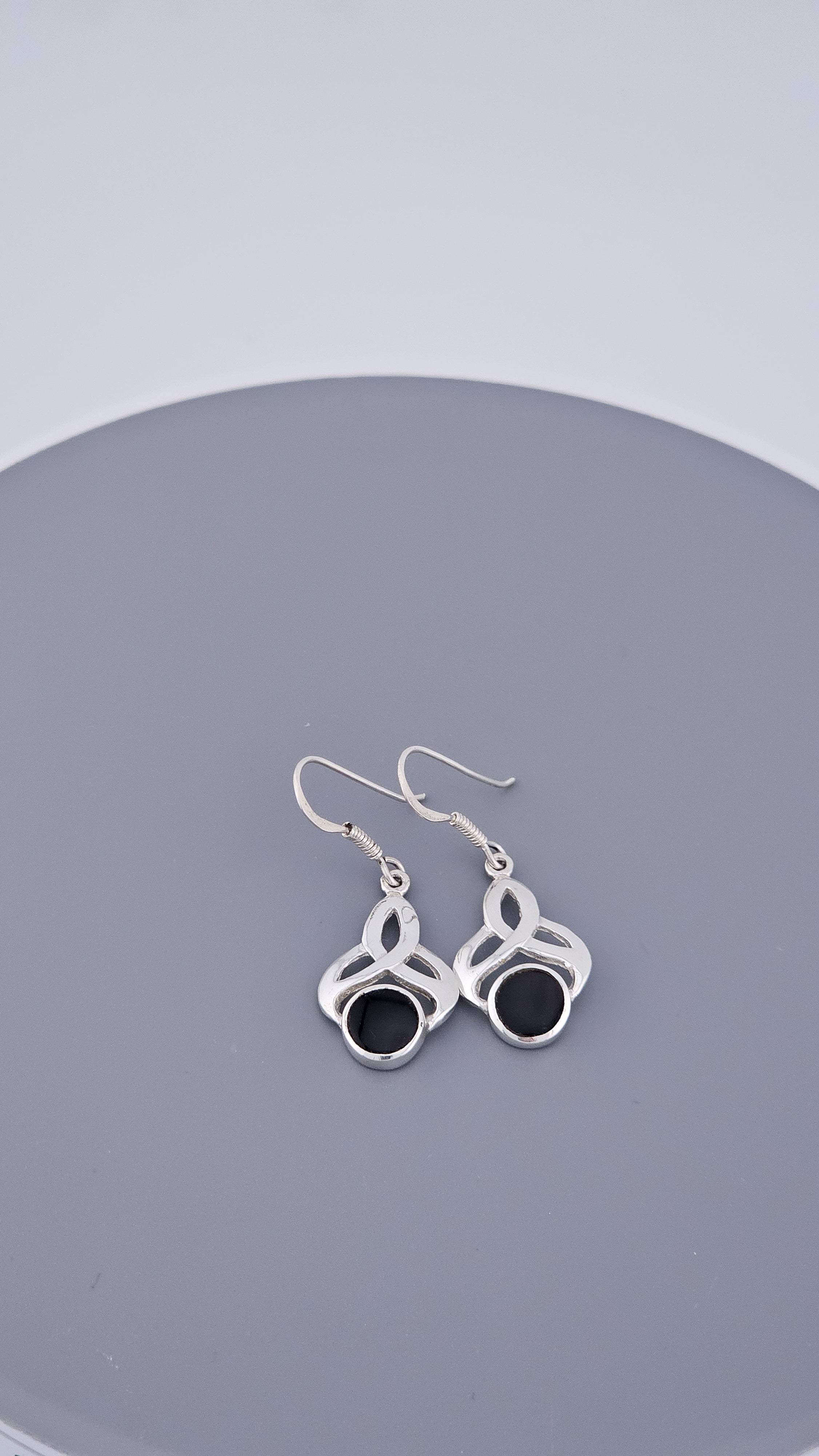 925 Sterling Silver Black Onyx Celtic Triquetra Drop Earrings – 30mm (3.77g)