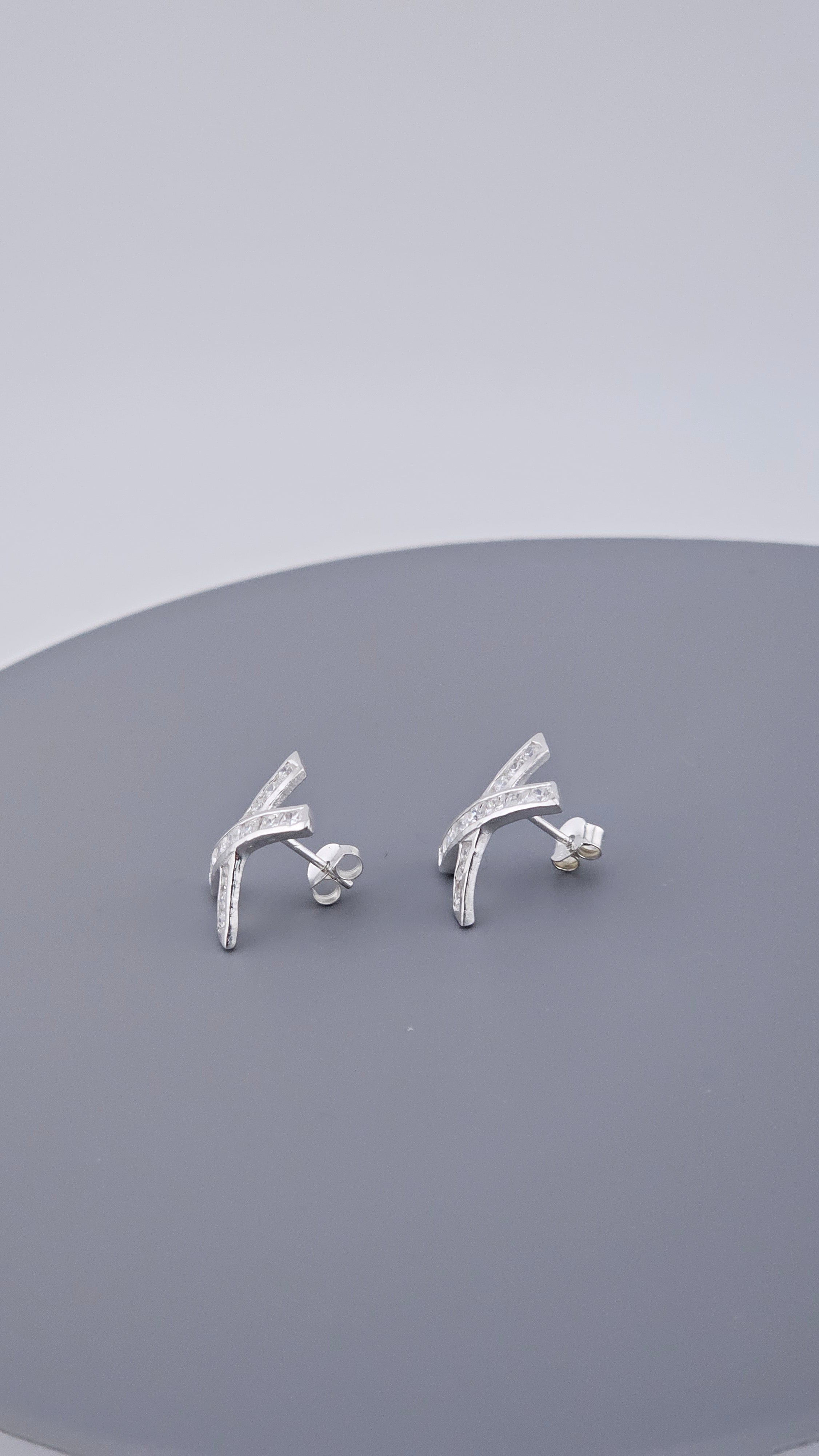 925 Sterling Silver & Cubic Zirconia Channel Set 'X' Kiss Stud Earrings – 15mm, 2.3g
