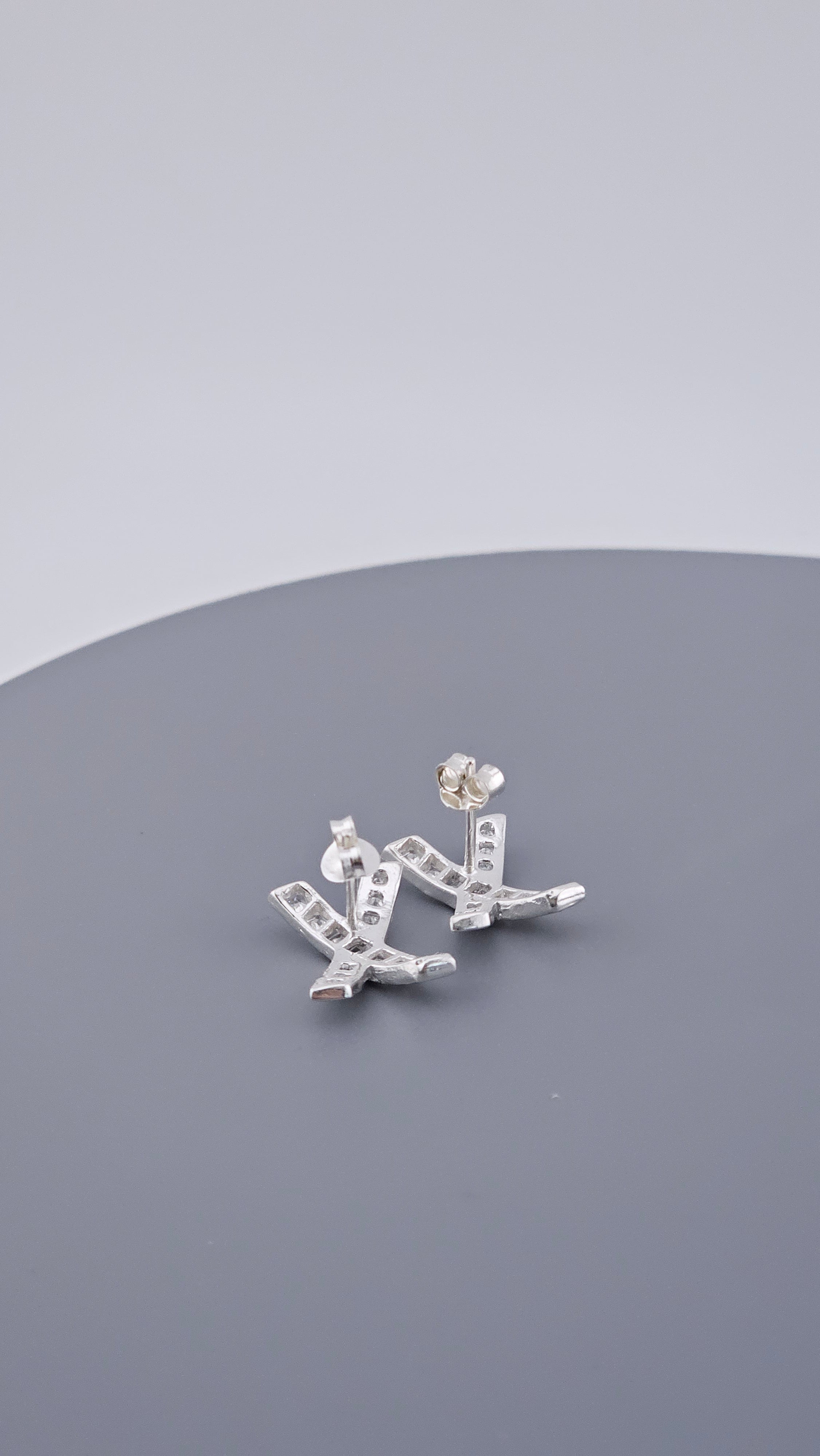 925 Sterling Silver & Cubic Zirconia Channel Set 'X' Kiss Stud Earrings – 15mm, 2.3g