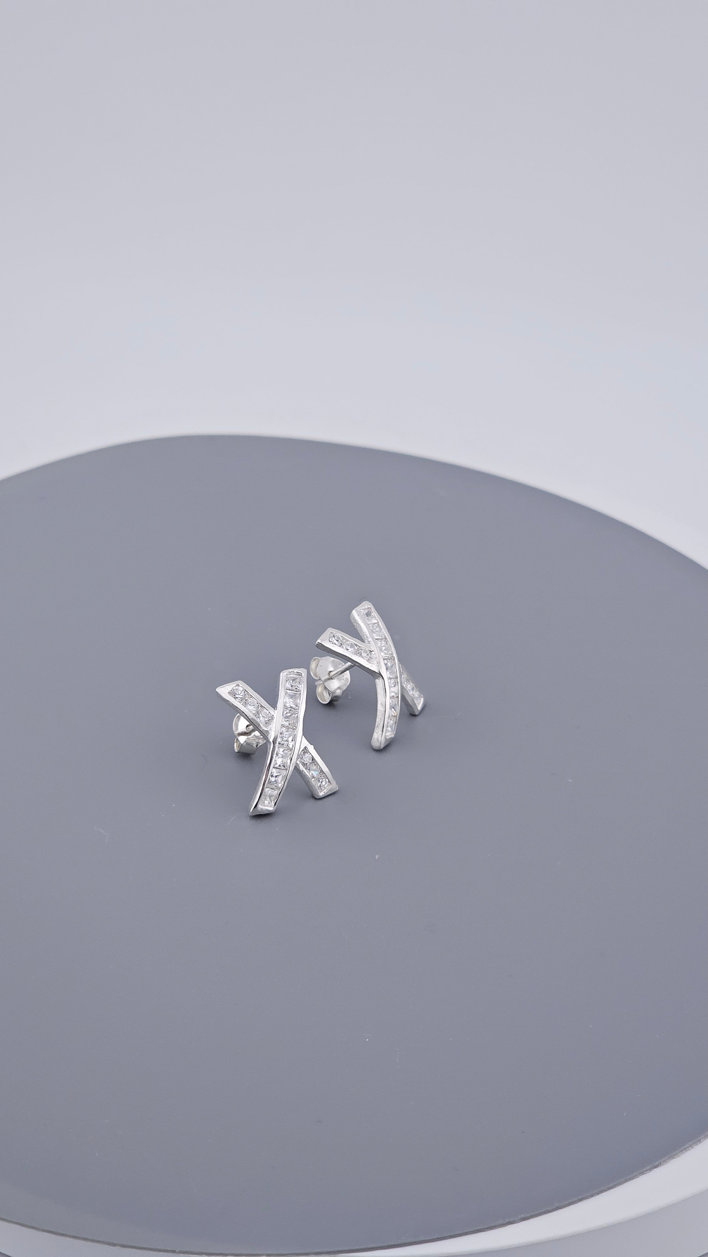 925 Sterling Silver & Cubic Zirconia Channel Set 'X' Kiss Stud Earrings – 15mm, 2.3g