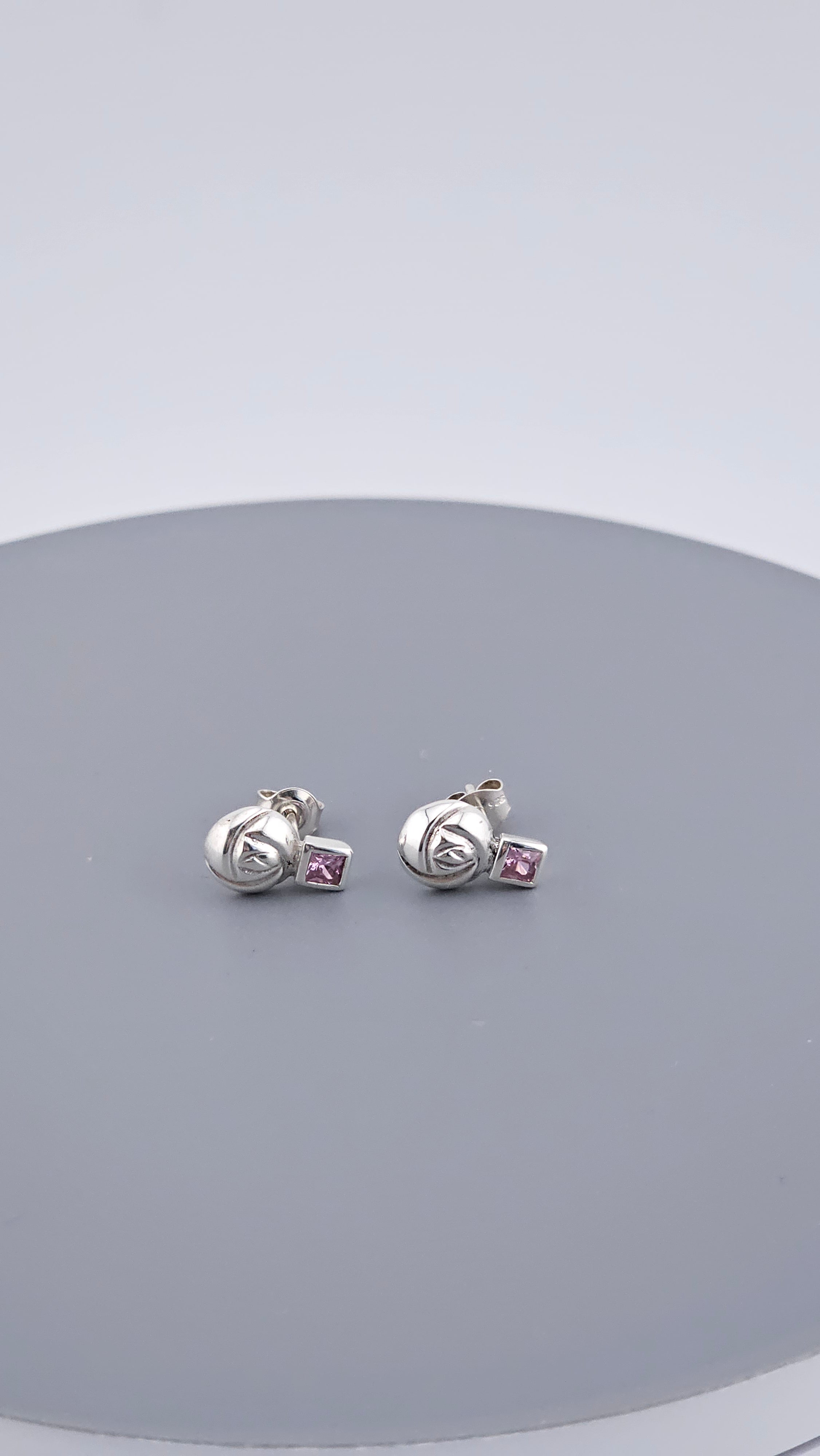 925 Sterling Silver & Square Cut Pink Topaz Stylized Rose Stud Earrings – 1.9g
