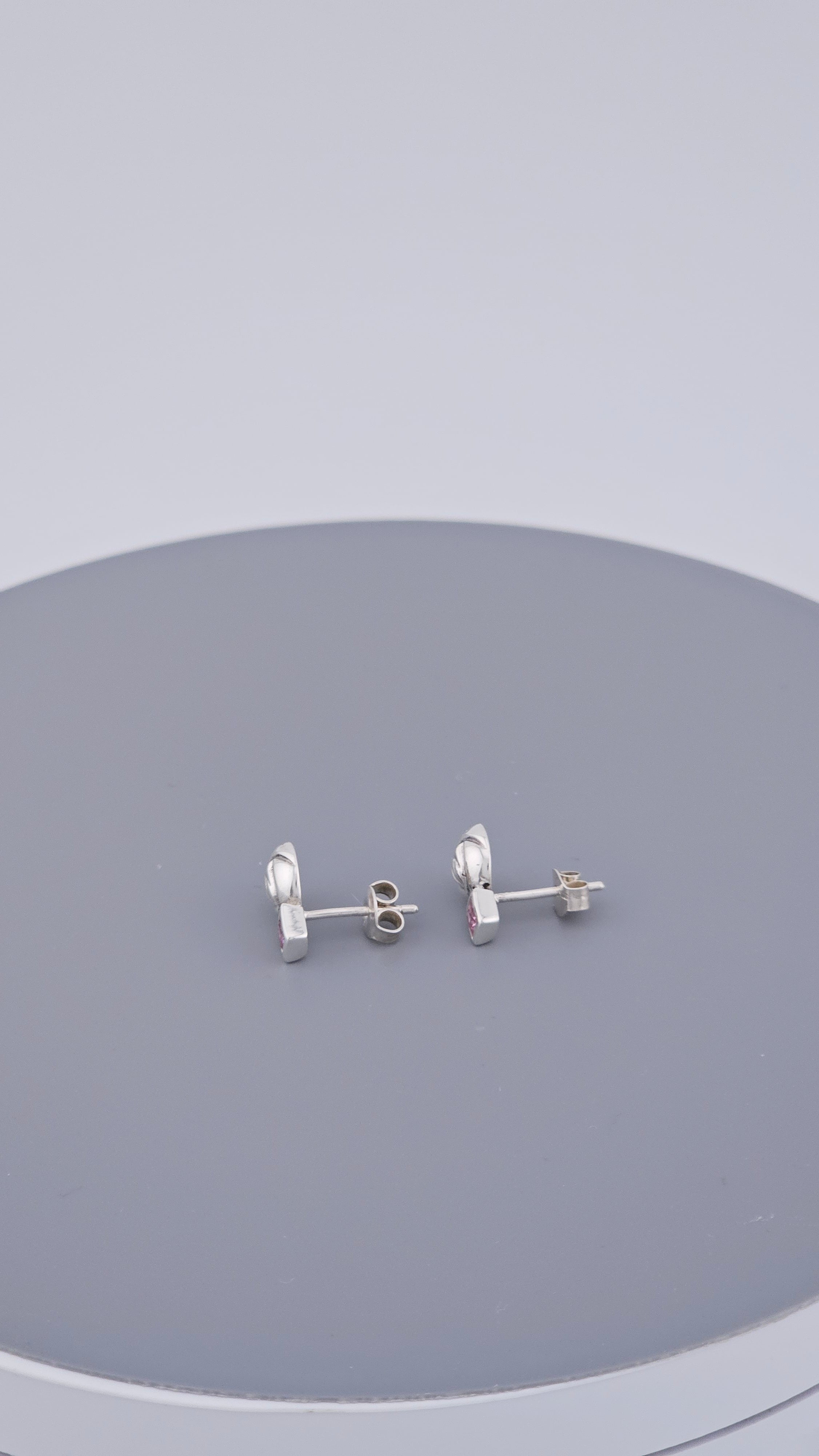 925 Sterling Silver & Square Cut Pink Topaz Stylized Rose Stud Earrings – 1.9g