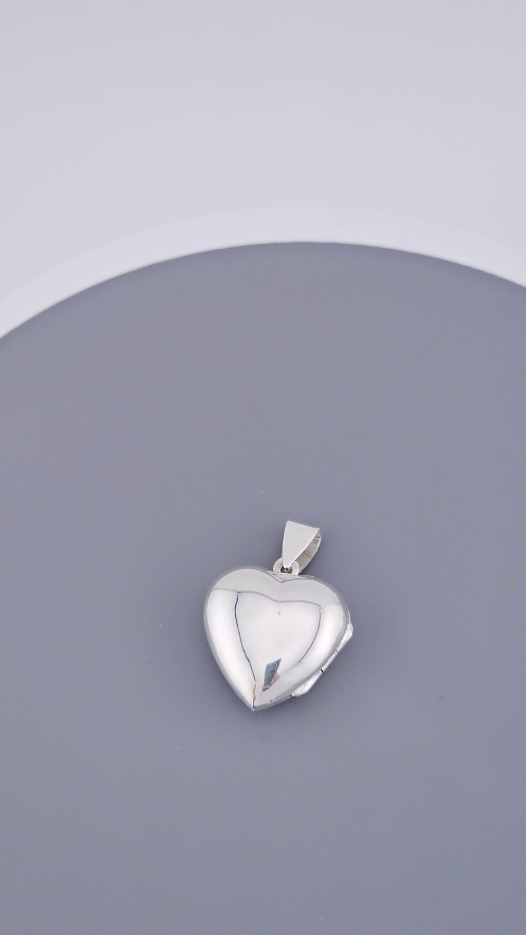 Pre-Loved Classic 925 Sterling Silver Polished Heart Locket Pendant (4.52g)