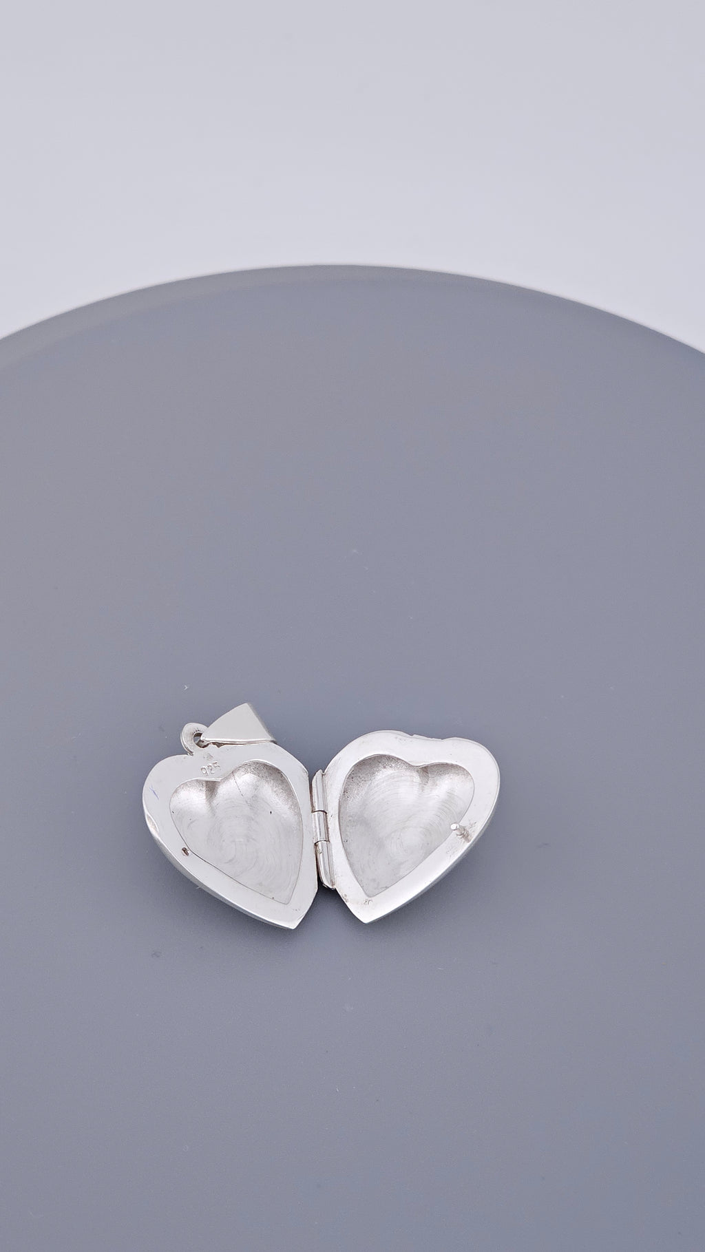 Pre-Loved Classic 925 Sterling Silver Polished Heart Locket Pendant (4.52g)