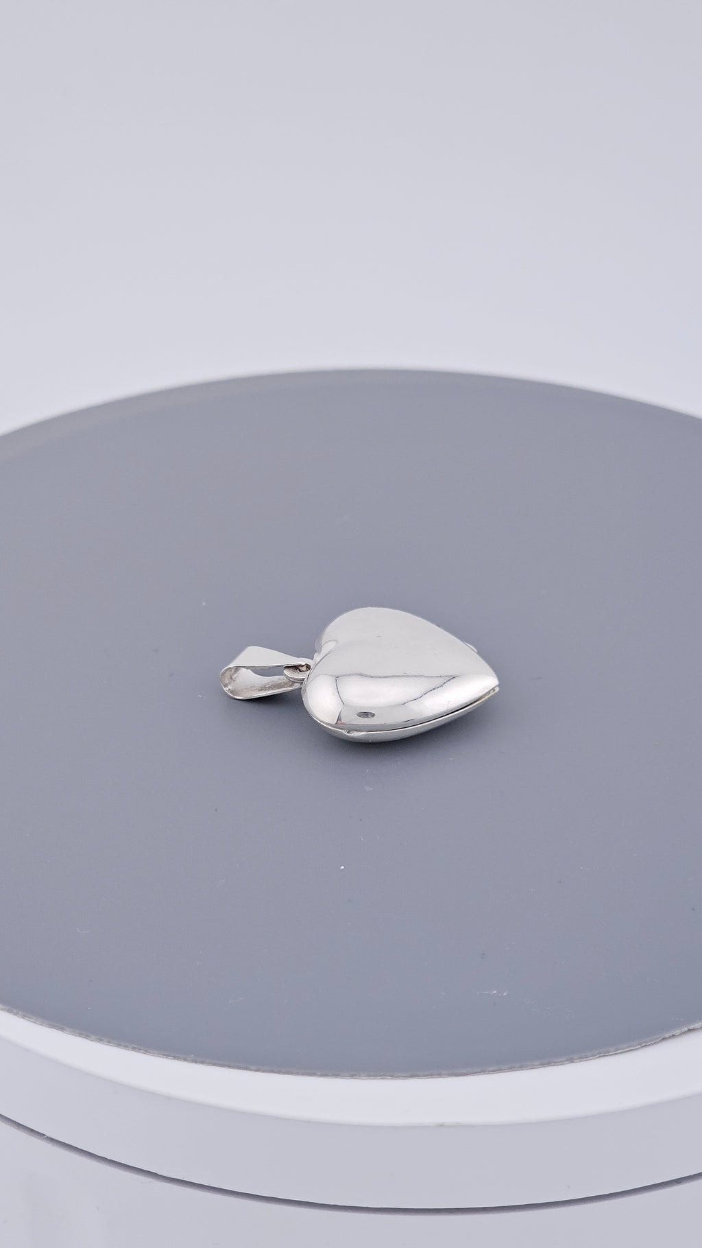 Pre-Loved Classic 925 Sterling Silver Polished Heart Locket Pendant (4.52g)