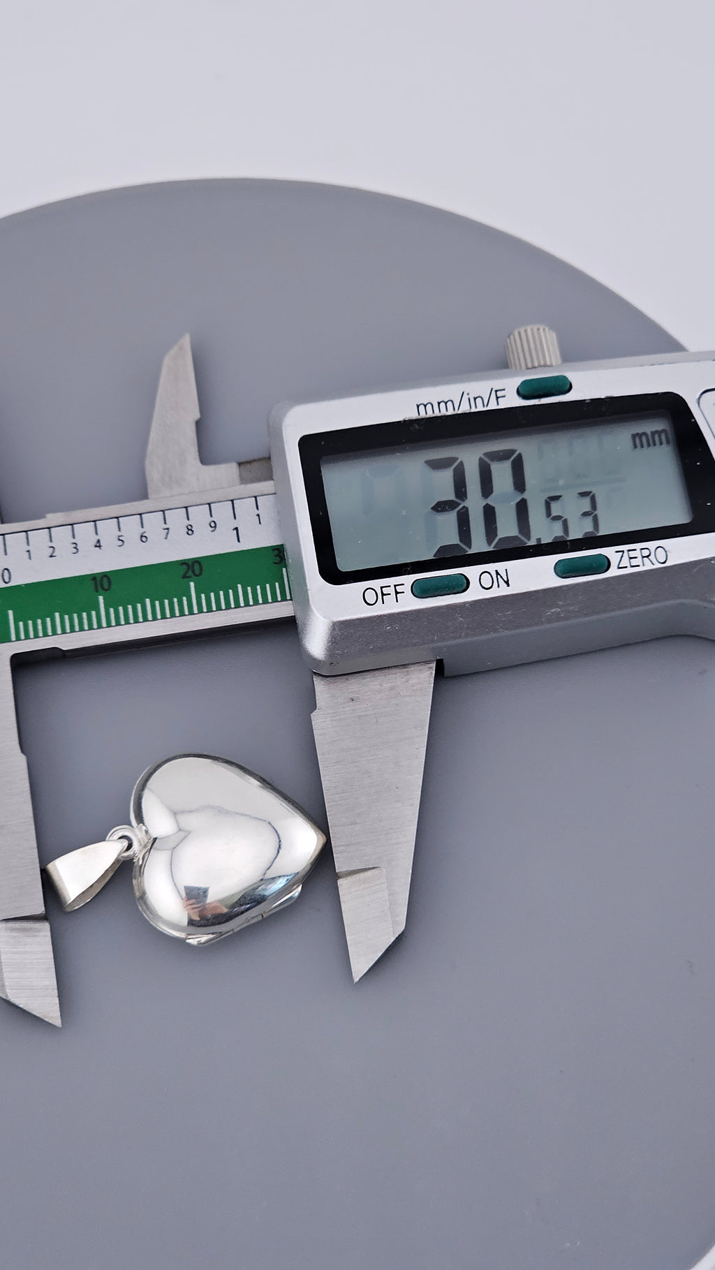 Pre-Loved Classic 925 Sterling Silver Polished Heart Locket Pendant (4.52g)