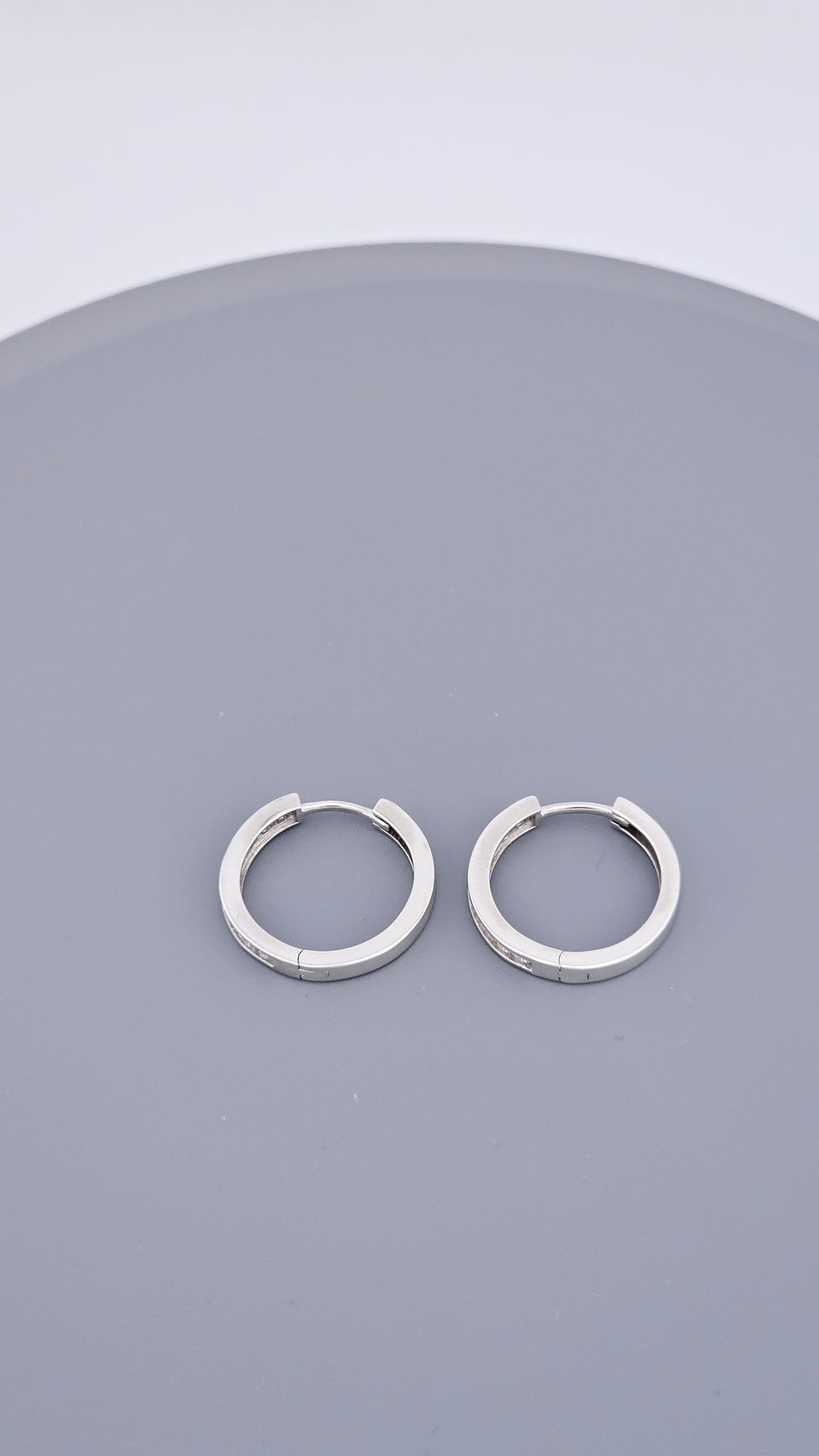Pre-Loved 925 Sterling Silver & Cubic Zirconia Hoop Earrings - 17mm (2.64g)
