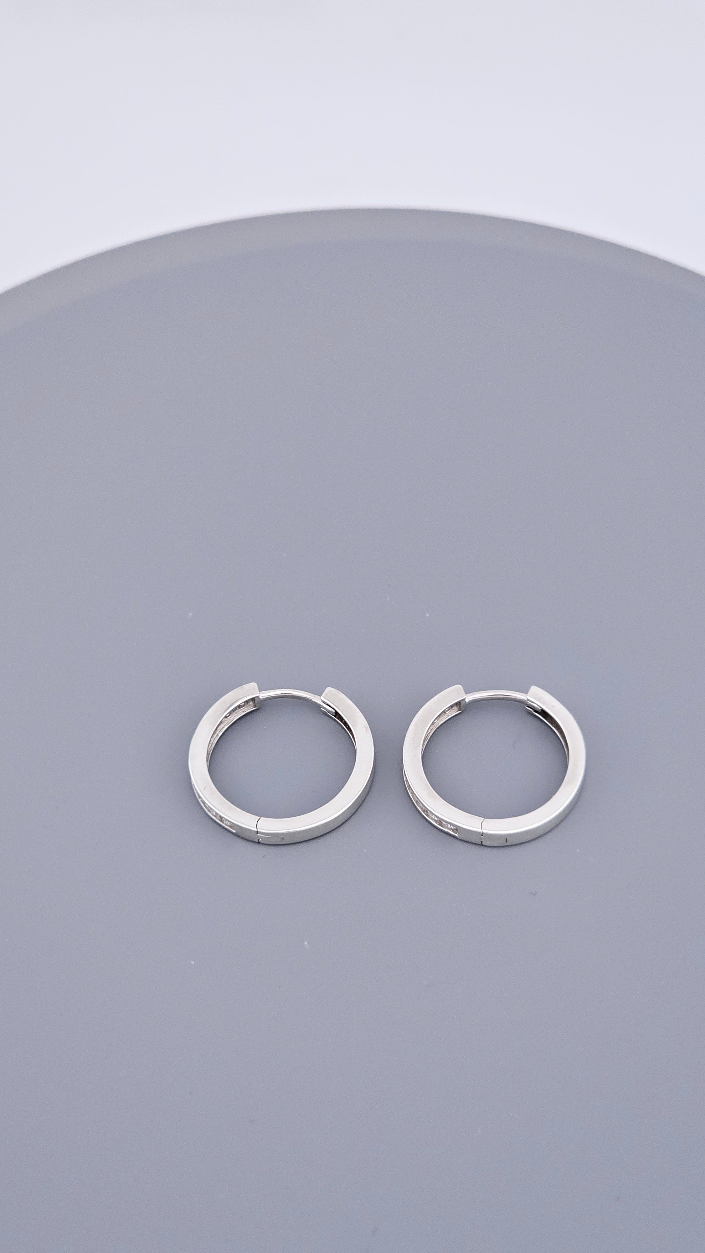 Pre-Loved 925 Sterling Silver & Cubic Zirconia Hoop Earrings - 17mm (2.64g)