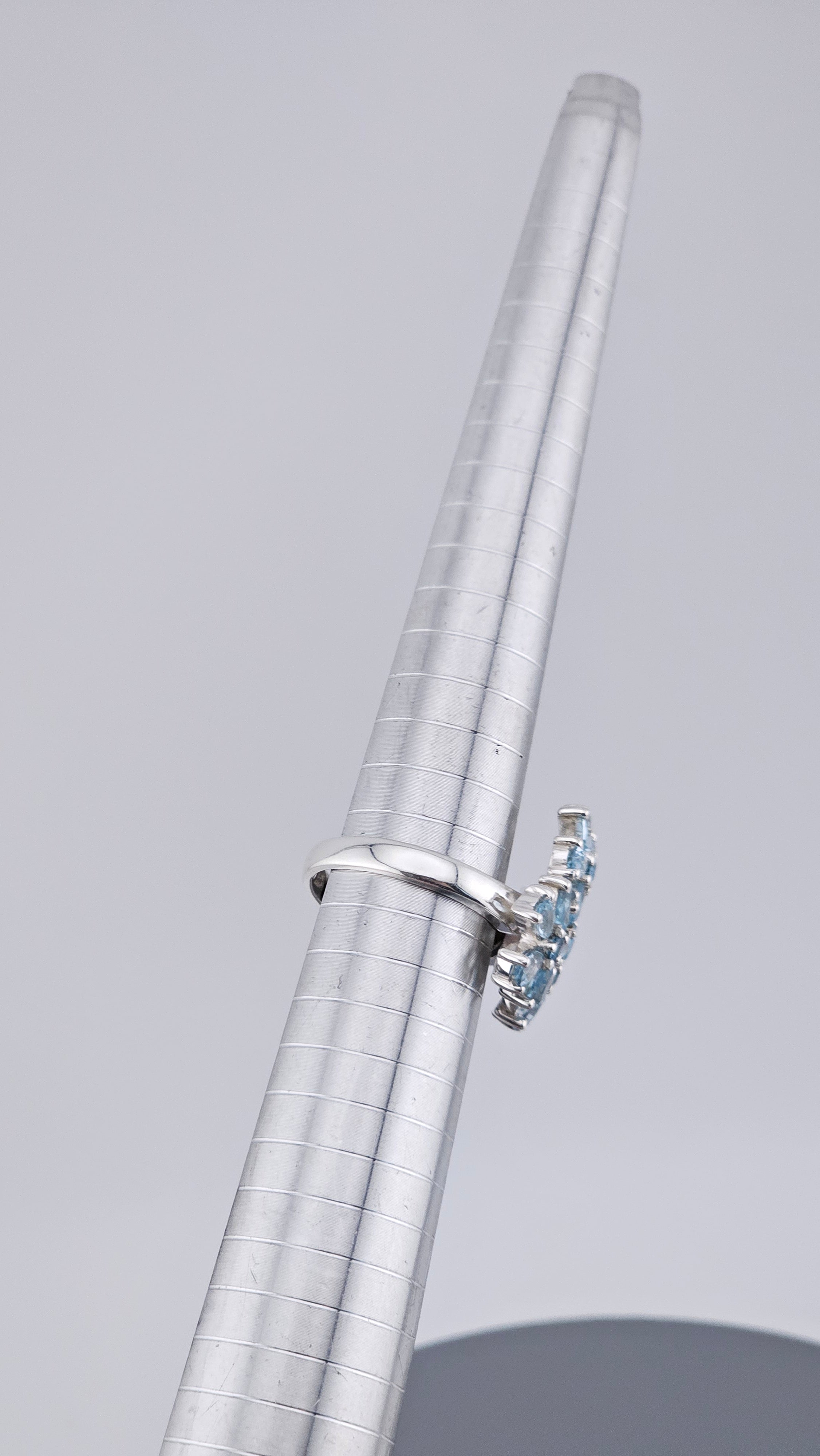 Pre-Loved 925 Sterling Silver Blue Topaz Floral Cluster Ring - Size UK P ½ / US 8 (6.78g)