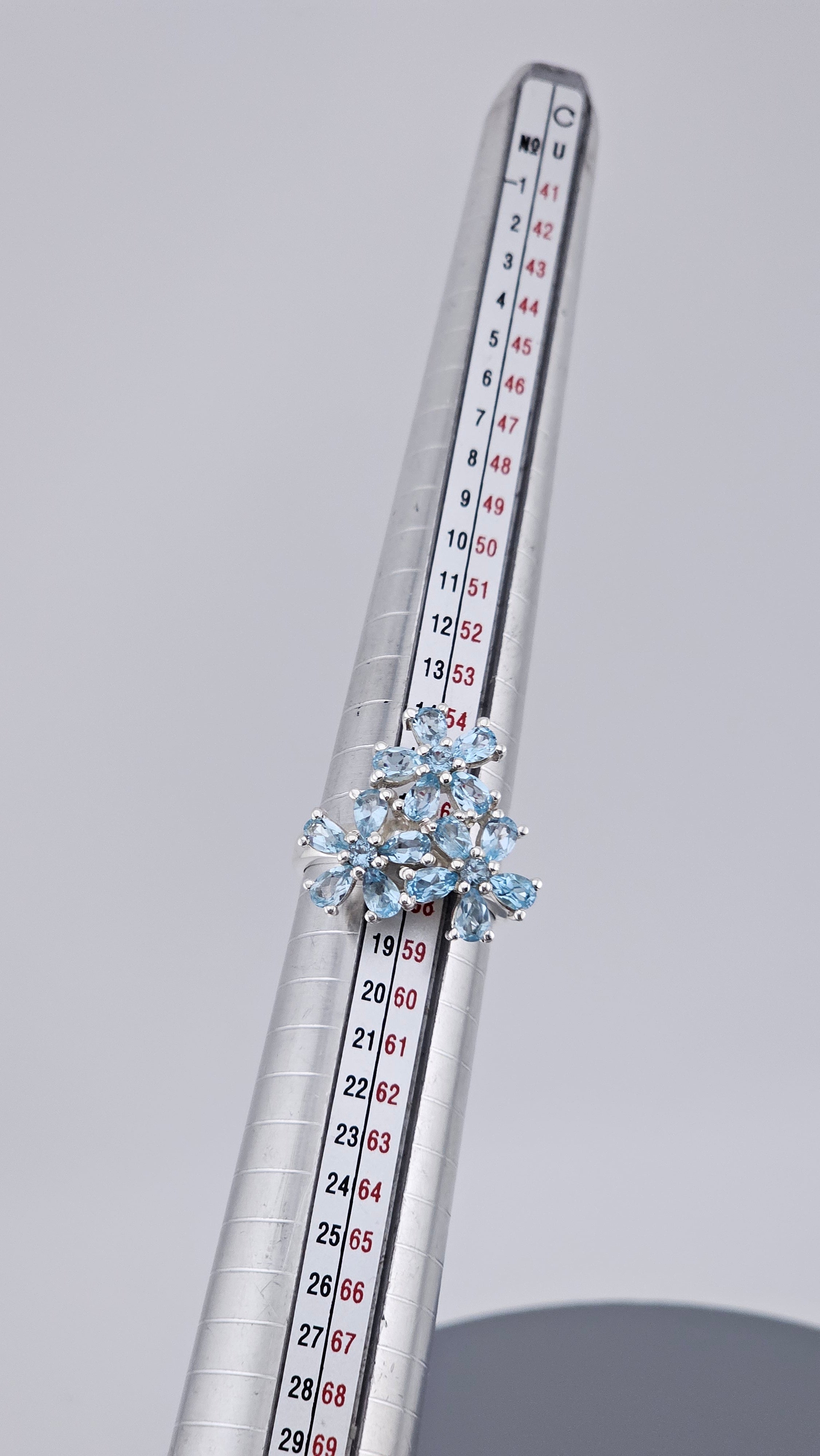 Pre-Loved 925 Sterling Silver Blue Topaz Floral Cluster Ring - Size UK P ½ / US 8 (6.78g)