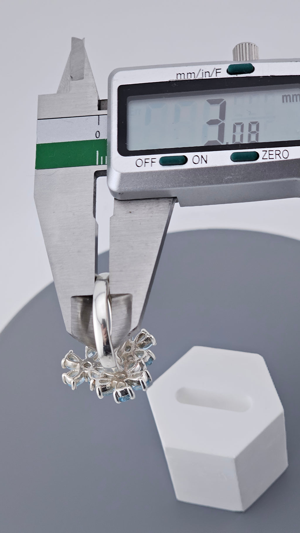 Pre-Loved 925 Sterling Silver Blue Topaz Floral Cluster Ring - Size UK P ½ / US 8 (6.78g)