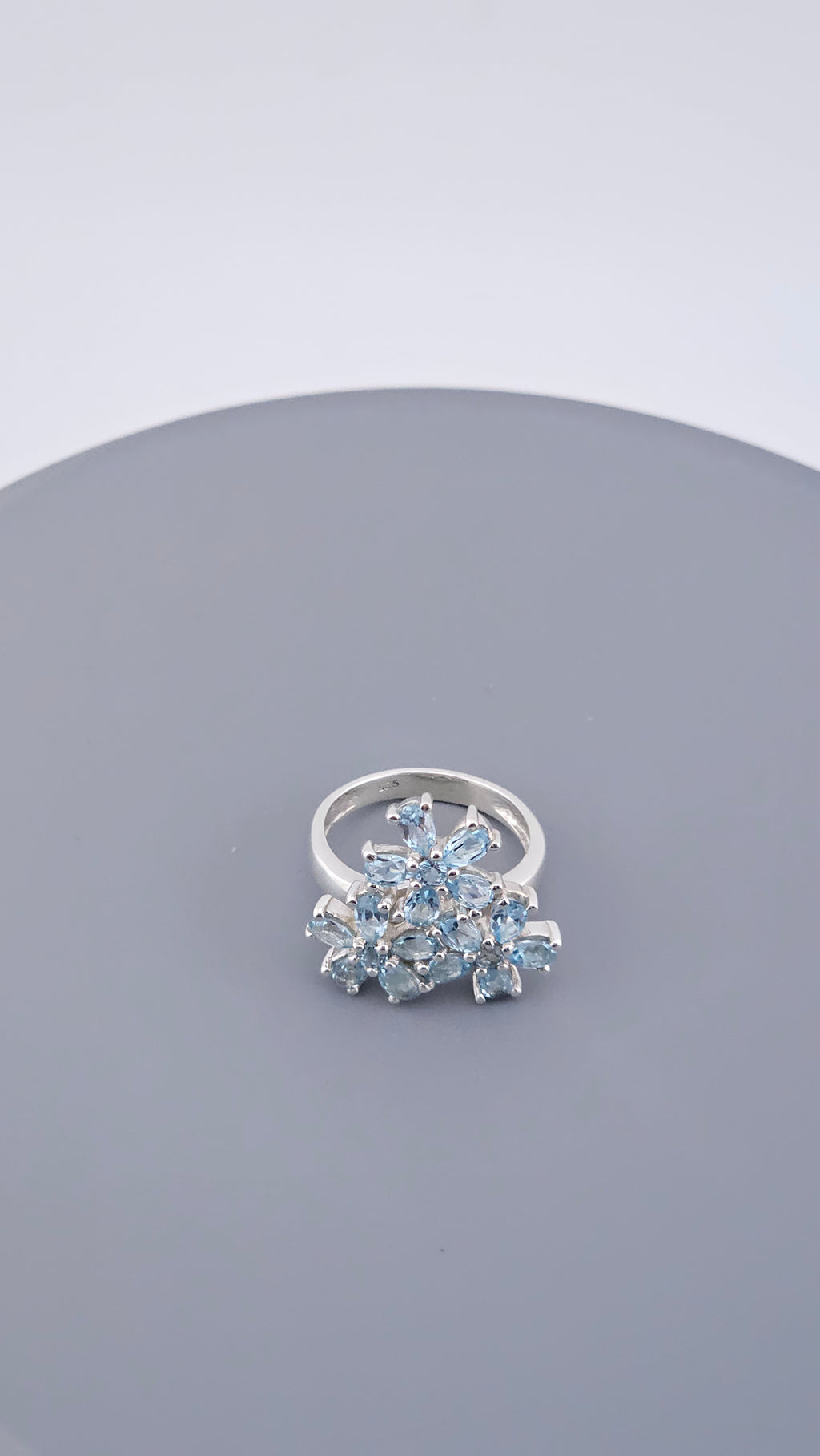 Pre-Loved 925 Sterling Silver Blue Topaz Floral Cluster Ring - Size UK P ½ / US 8 (6.78g)