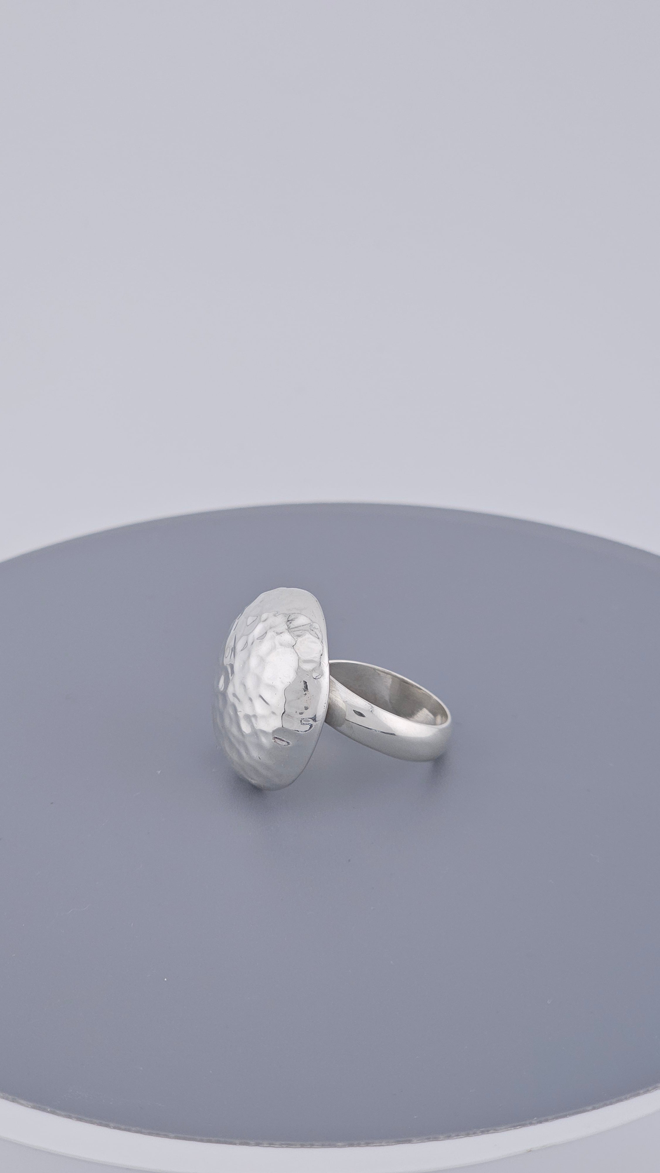 Pre-Loved 925 Sterling Silver Hammered Domed Ring (Closed Centre) - Size UK Q ½ / US 8.25 (12.15g)