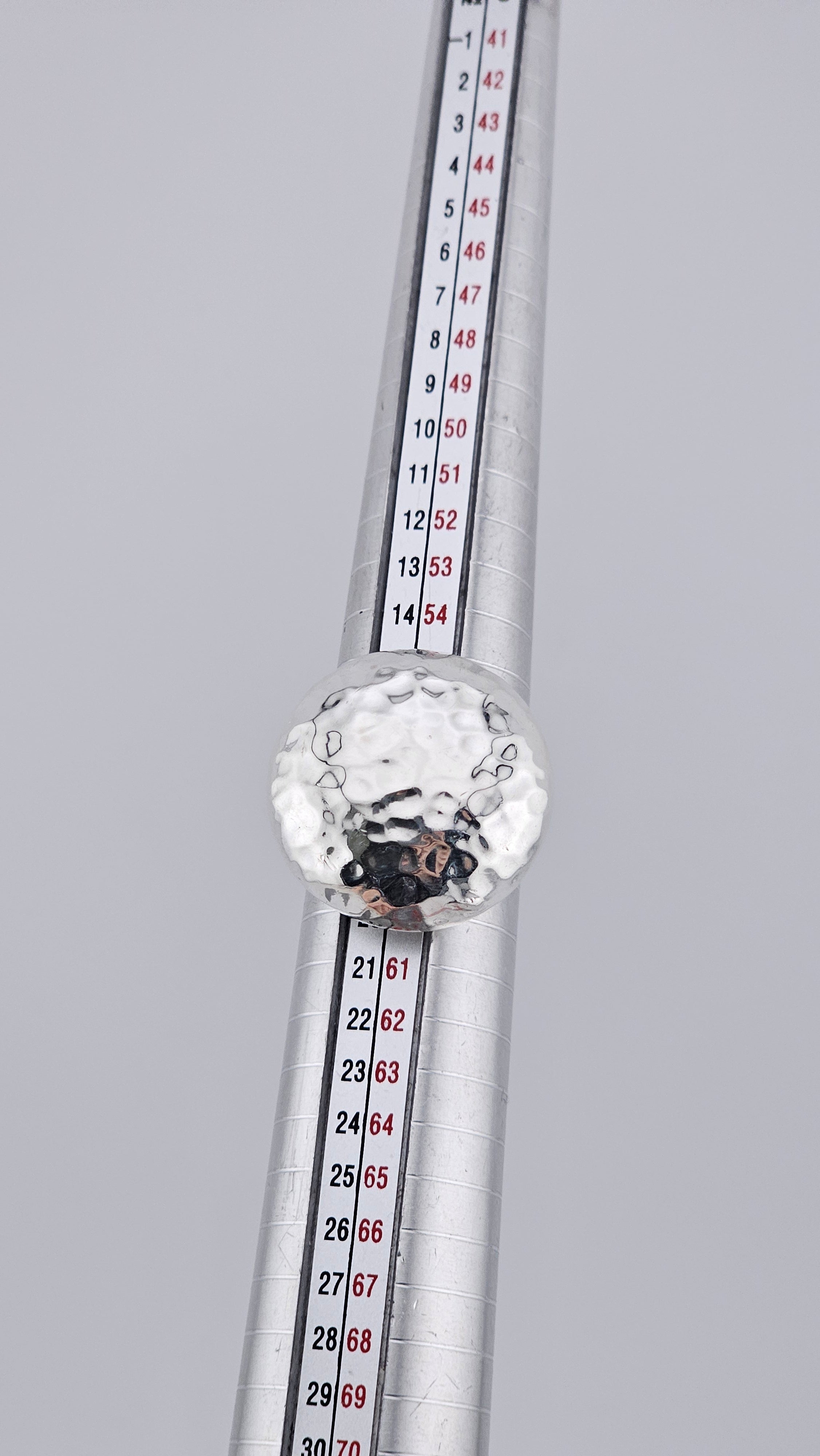 Pre-Loved 925 Sterling Silver Hammered Domed Ring (Closed Centre) - Size UK Q ½ / US 8.25 (12.15g)