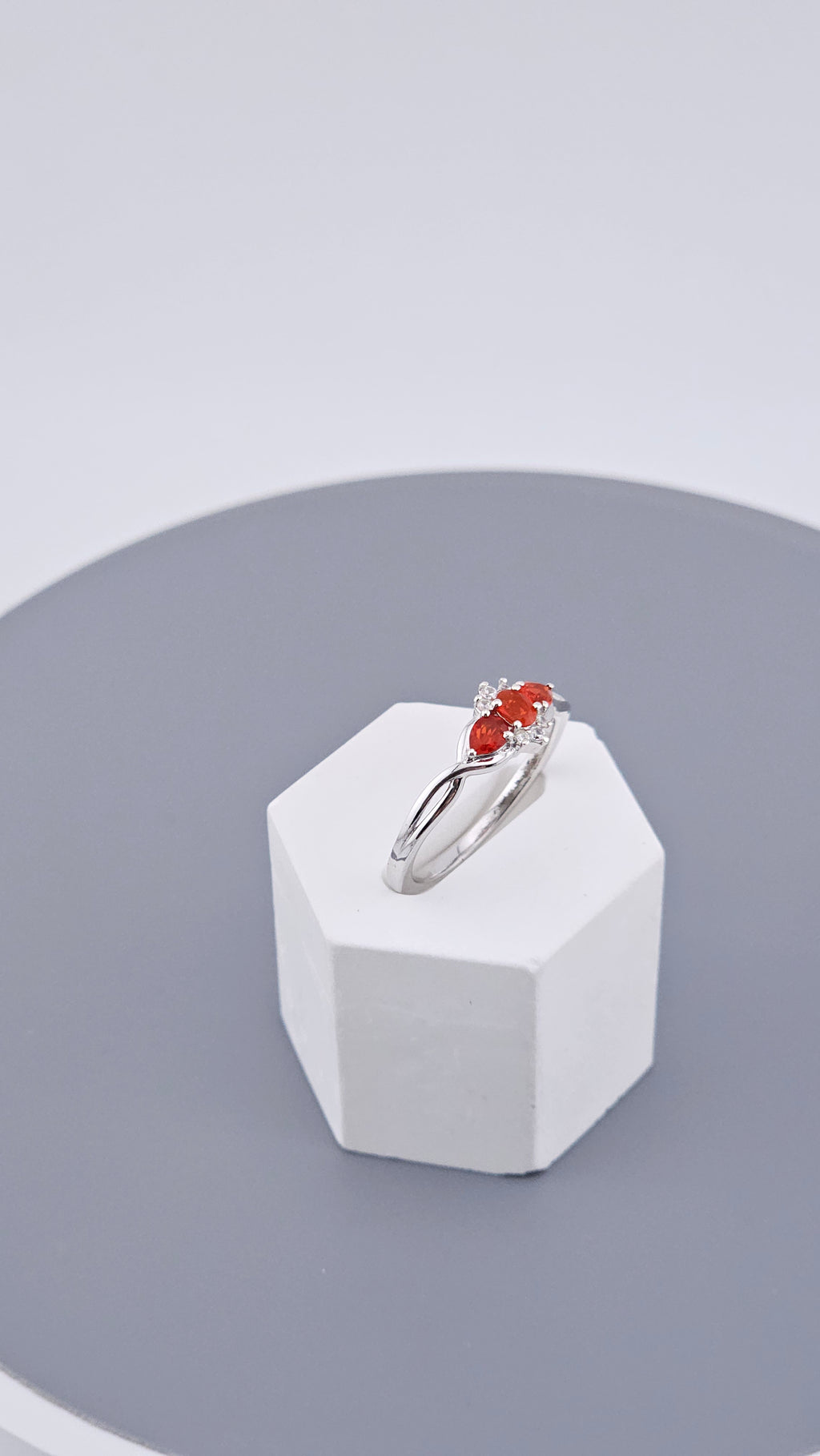 925 Sterling Silver Natural Crimson Fire Opal & White Zircon Trilogy Ring – Size R 1/2 (US 8.75)