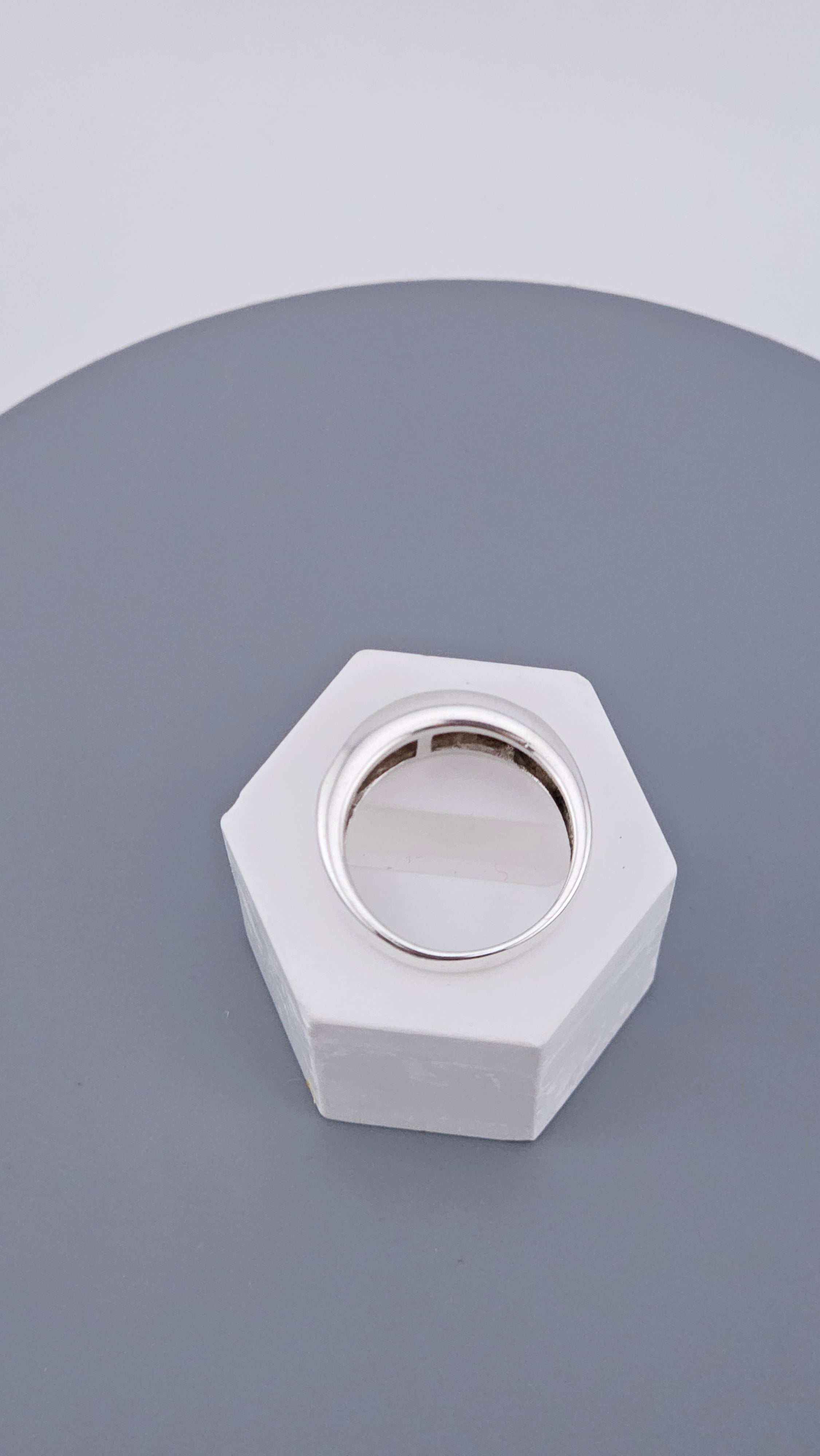 925 Sterling Silver & Alternating Smoky Quartz Channel Set Band Ring – Size N 1/2 (US 7)