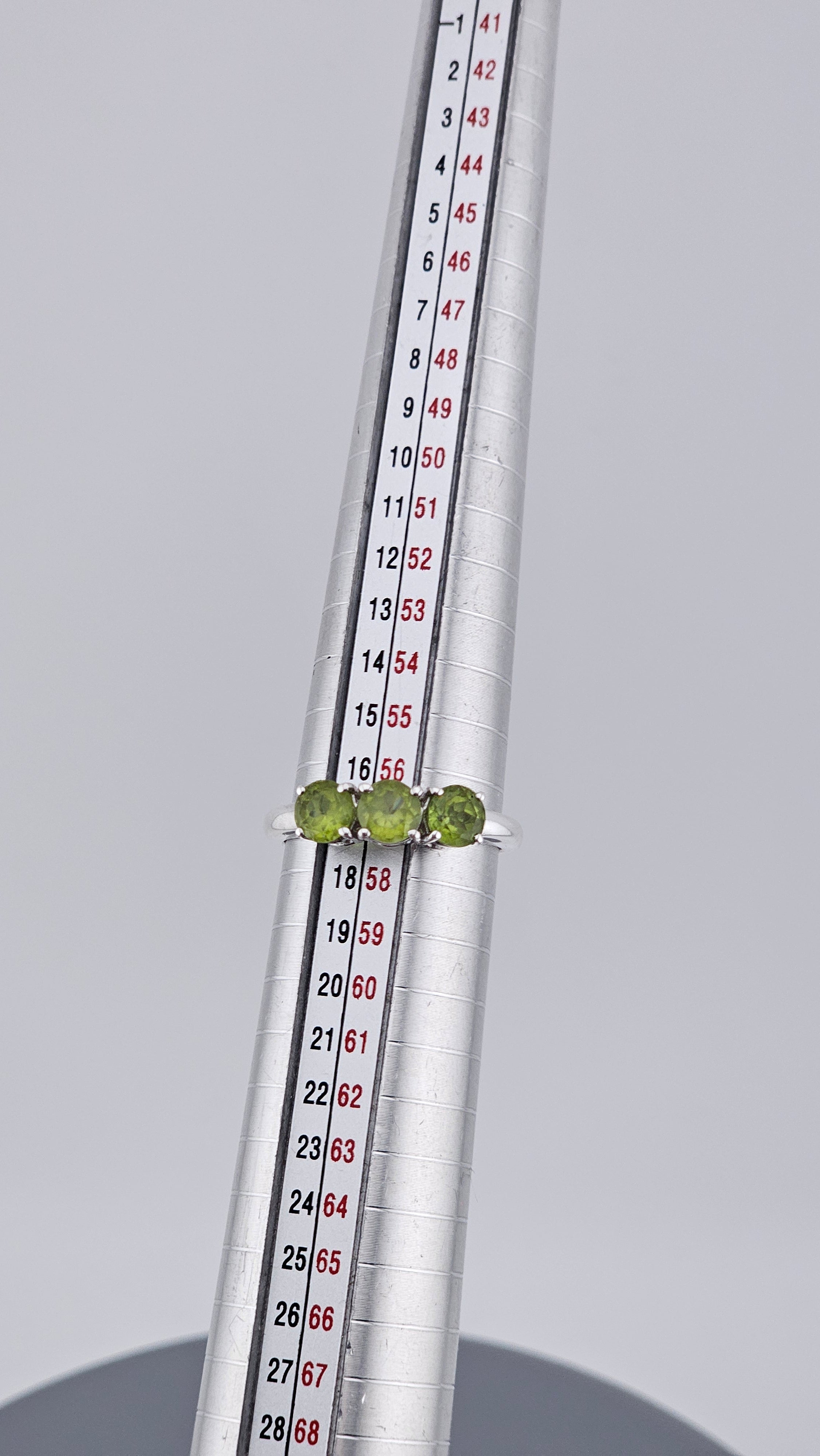 Pre-Loved 925 Sterling Silver Three-Stone Peridot Ring - Size UK P ½ / US 7.75 (2.77g)