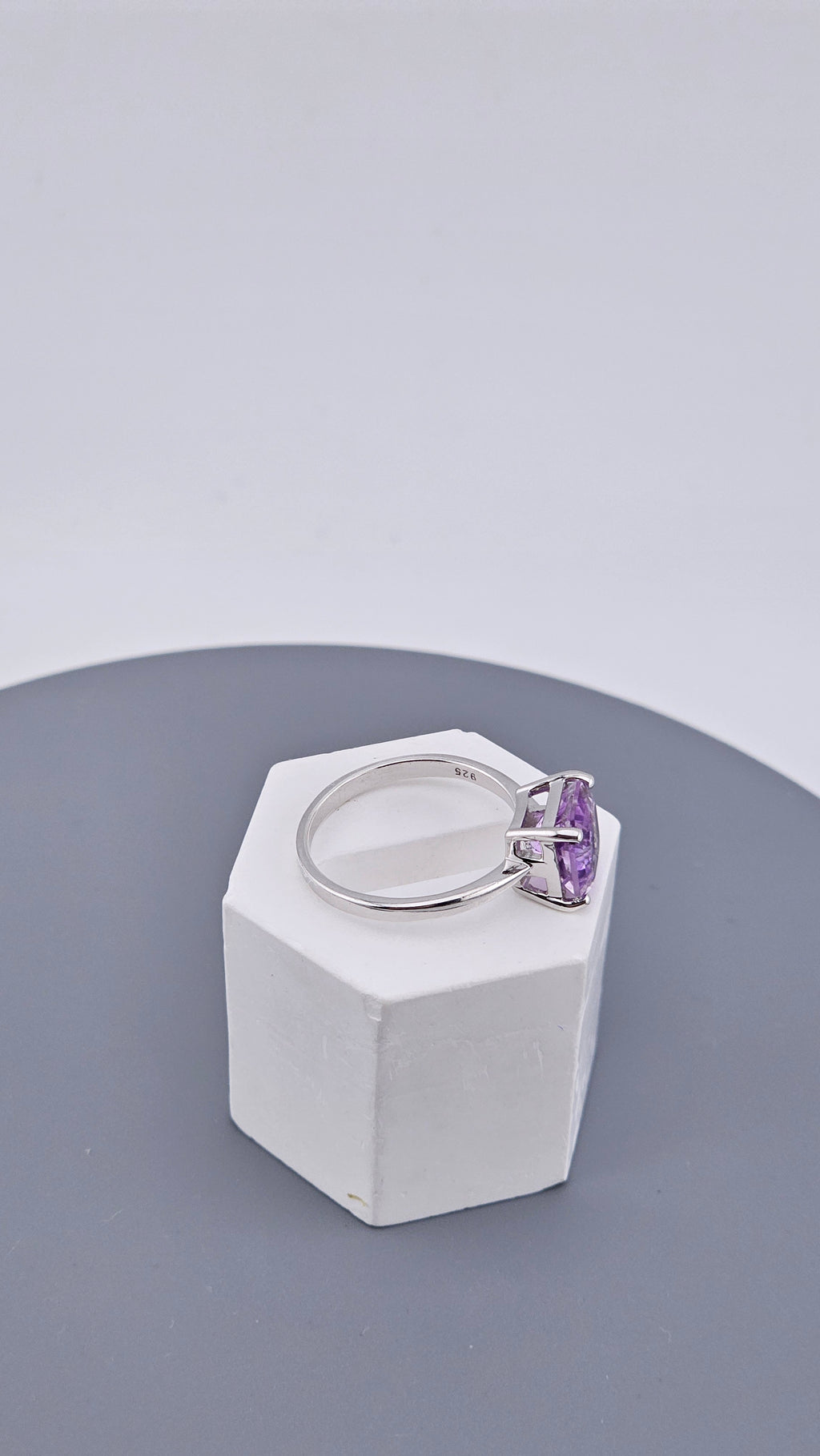 925 Sterling Silver & Square Cut Amethyst Solitaire Ring – Size P 1/2 (US 7.75)