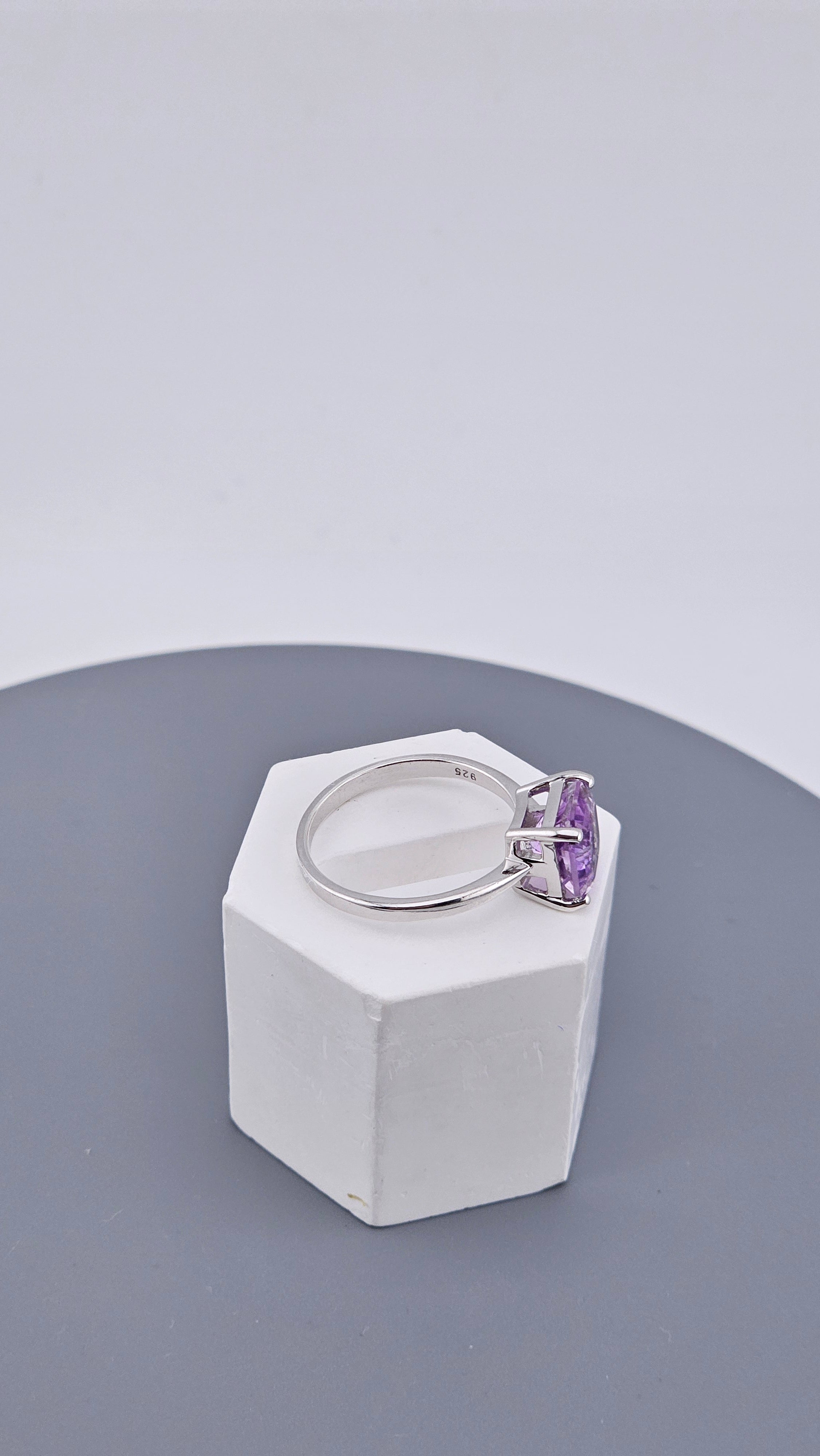 925 Sterling Silver & Square Cut Amethyst Solitaire Ring – Size P 1/2 (US 7.75)