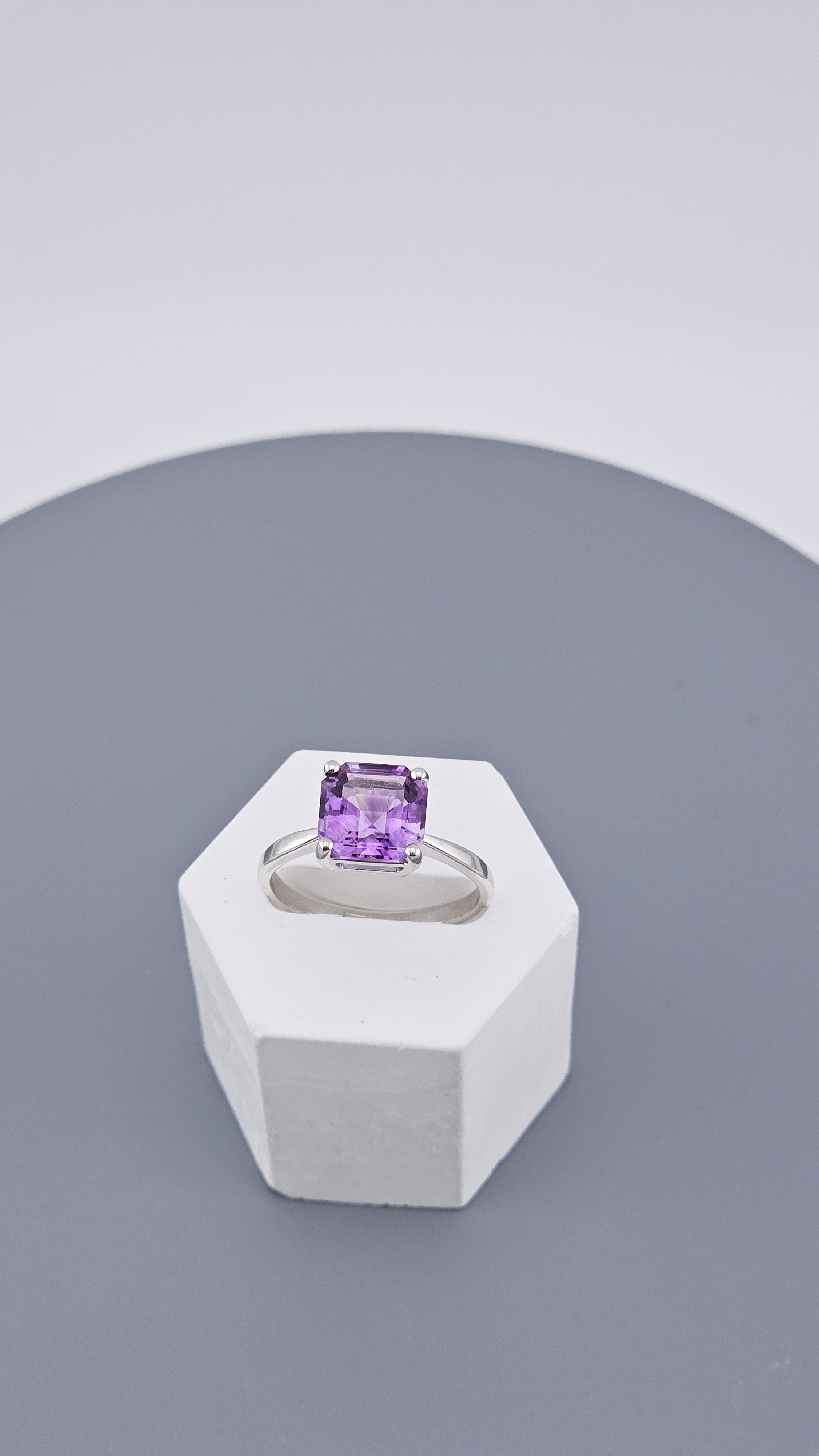925 Sterling Silver & Square Cut Amethyst Solitaire Ring – Size P 1/2 (US 7.75)