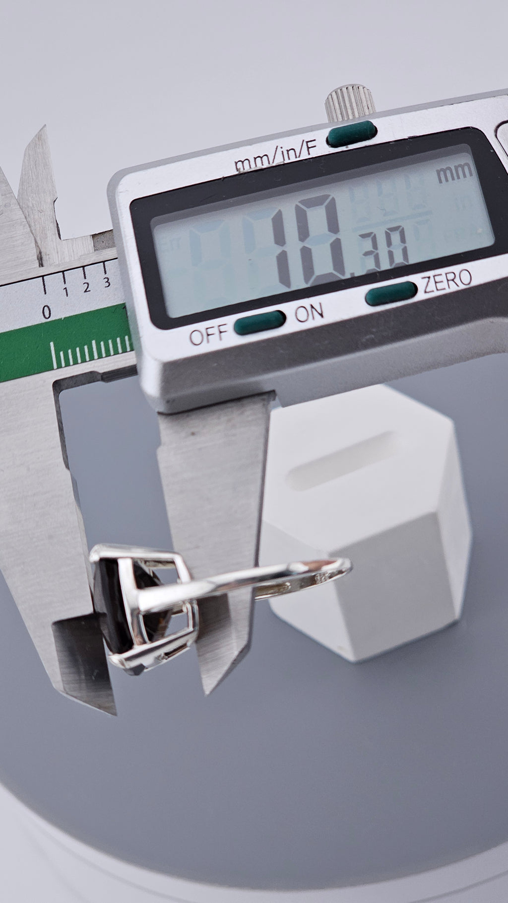 Pre-Loved 925 Sterling Silver Square Cushion Cut Smokey Quartz Ring - Size UK P ½ / US 8 (4.62g)