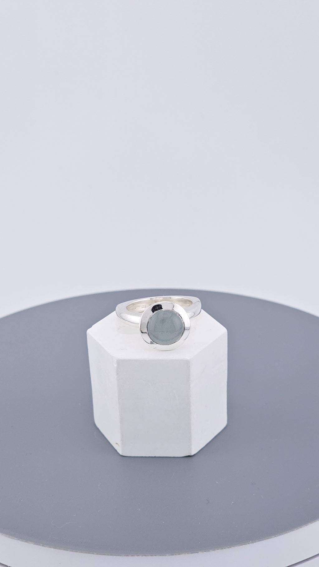 Pre-Loved Modern 925 Sterling Silver Aquamarine Cabochon Ring - Size UK M ½ / US 6.5 (7.33g)